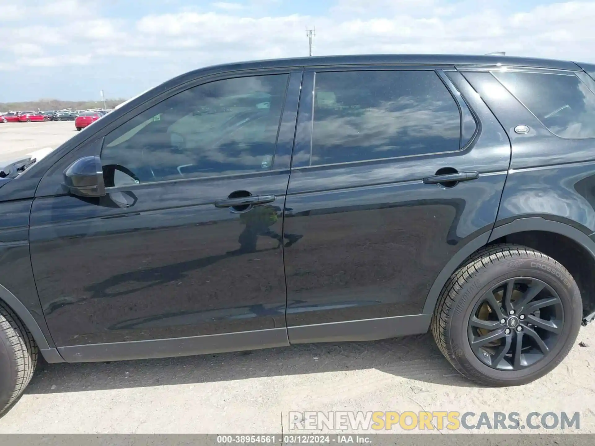 14 Photograph of a damaged car SALCP2FX0KH814378 LAND ROVER DISCOVERY SPORT 2019