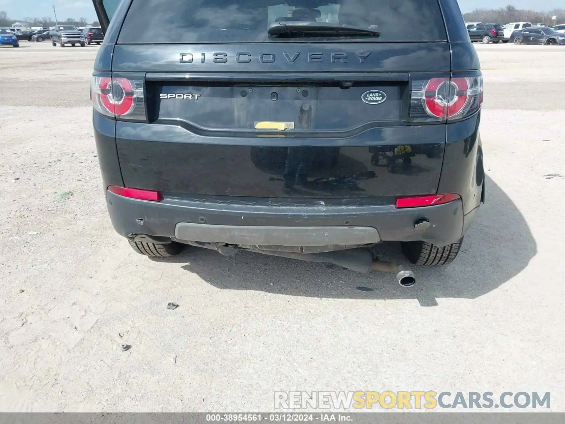 6 Photograph of a damaged car SALCP2FX0KH814378 LAND ROVER DISCOVERY SPORT 2019