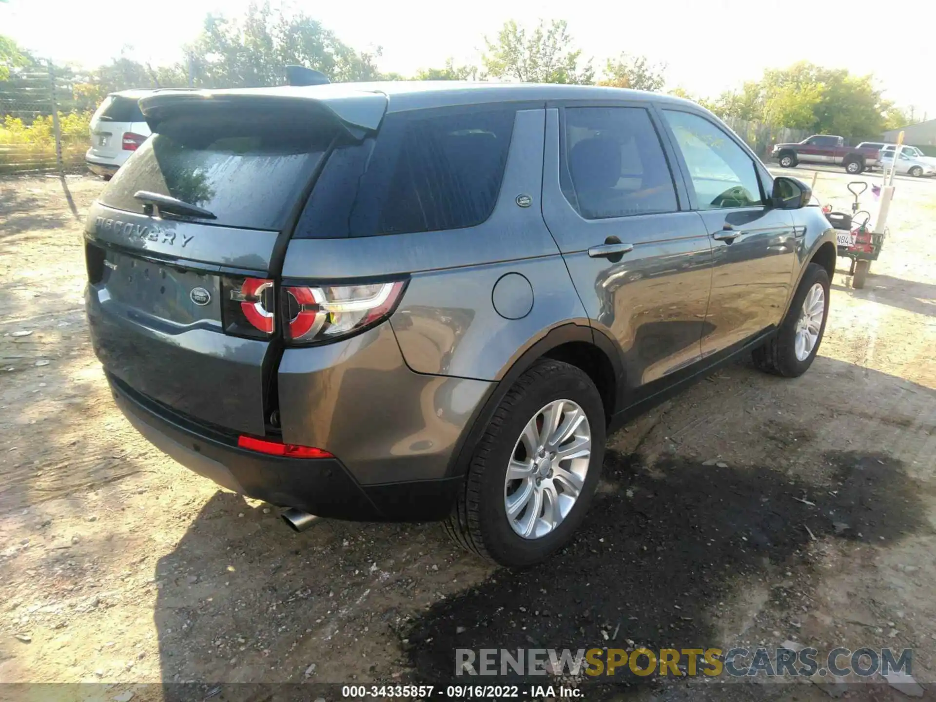 4 Photograph of a damaged car SALCP2FX1KH789345 LAND ROVER DISCOVERY SPORT 2019