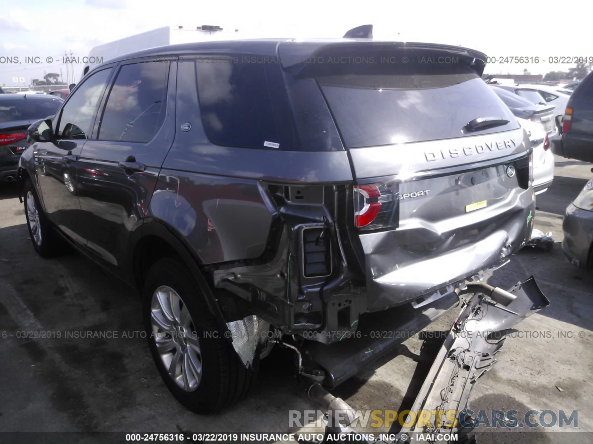 3 Фотография поврежденного автомобиля SALCP2FX2KH795820 LAND ROVER DISCOVERY SPORT 2019