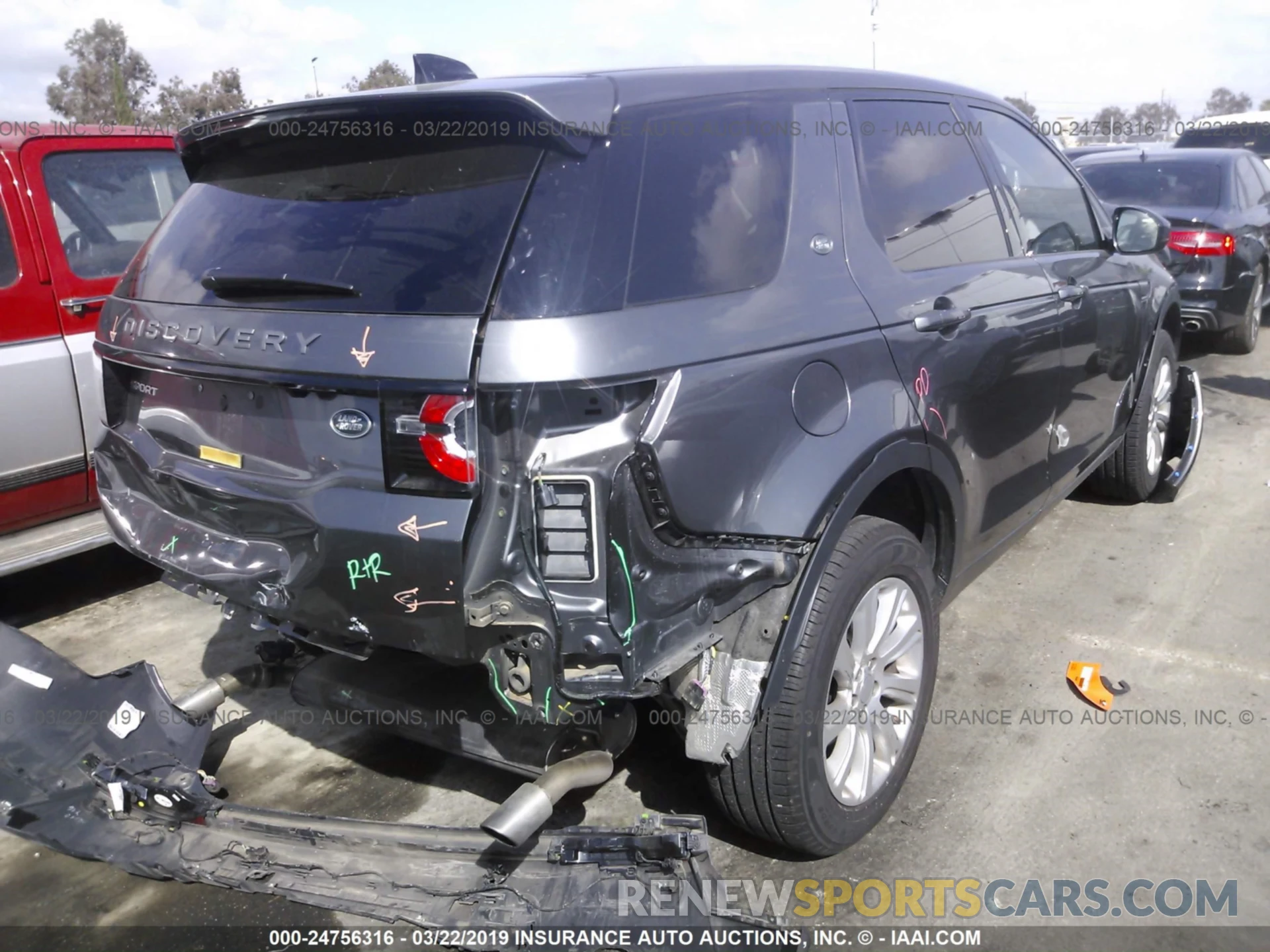 4 Фотография поврежденного автомобиля SALCP2FX2KH795820 LAND ROVER DISCOVERY SPORT 2019