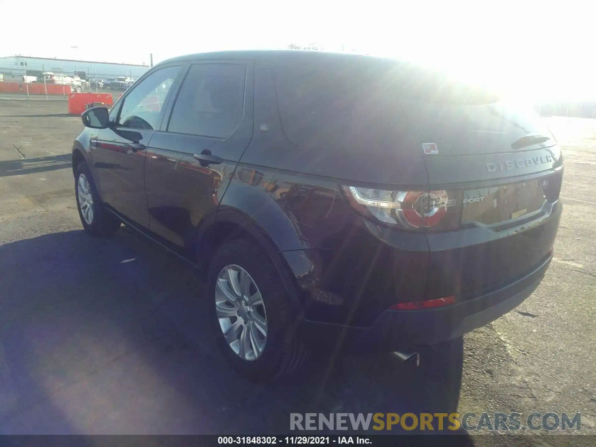 3 Photograph of a damaged car SALCP2FX2KH828461 LAND ROVER DISCOVERY SPORT 2019