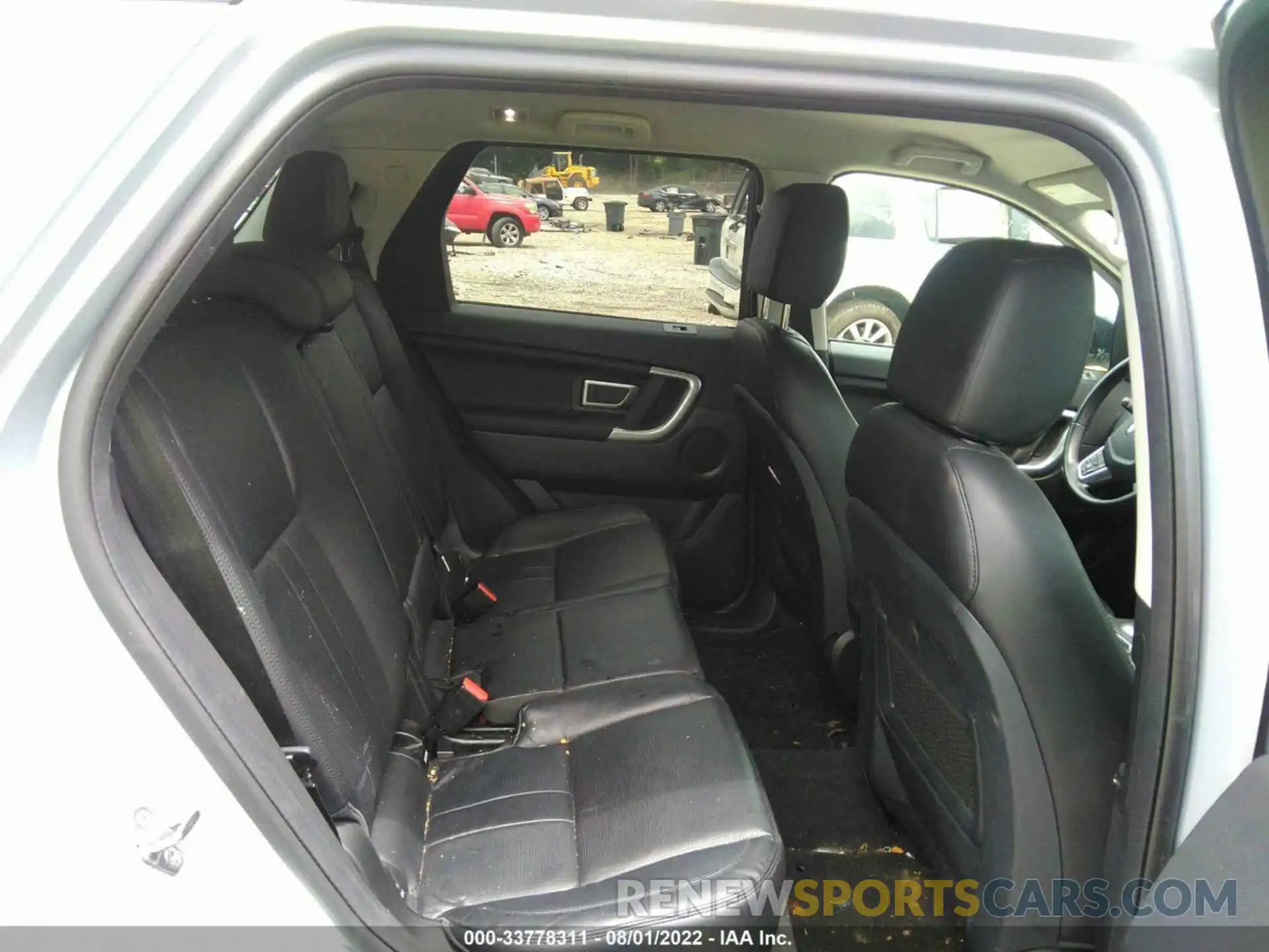 8 Photograph of a damaged car SALCP2FX3KH828310 LAND ROVER DISCOVERY SPORT 2019