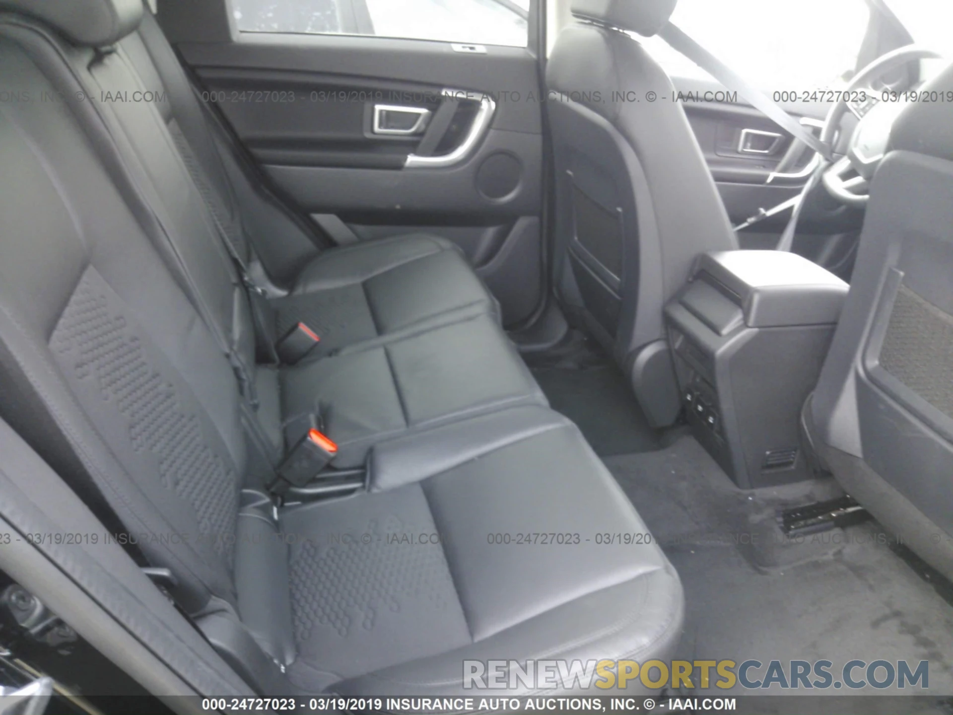 8 Photograph of a damaged car SALCP2FX5KH795679 LAND ROVER DISCOVERY SPORT 2019