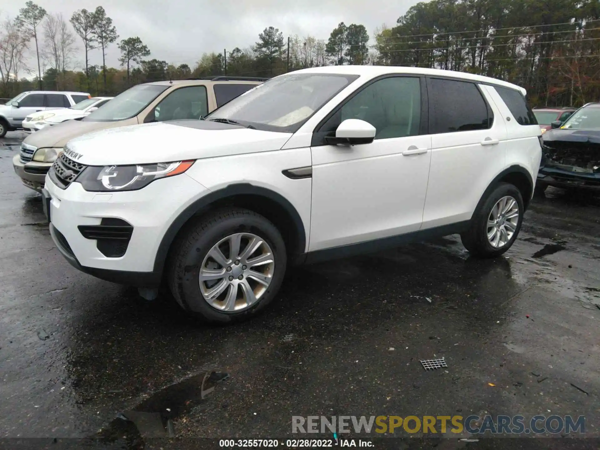 2 Photograph of a damaged car SALCP2FX6KH783153 LAND ROVER DISCOVERY SPORT 2019