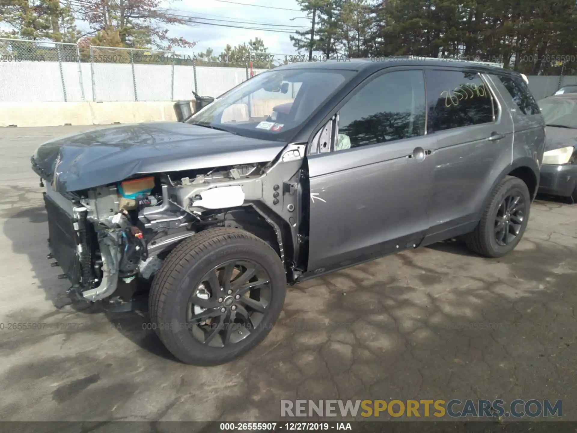 2 Фотография поврежденного автомобиля SALCP2FX6KH821707 LAND ROVER DISCOVERY SPORT 2019