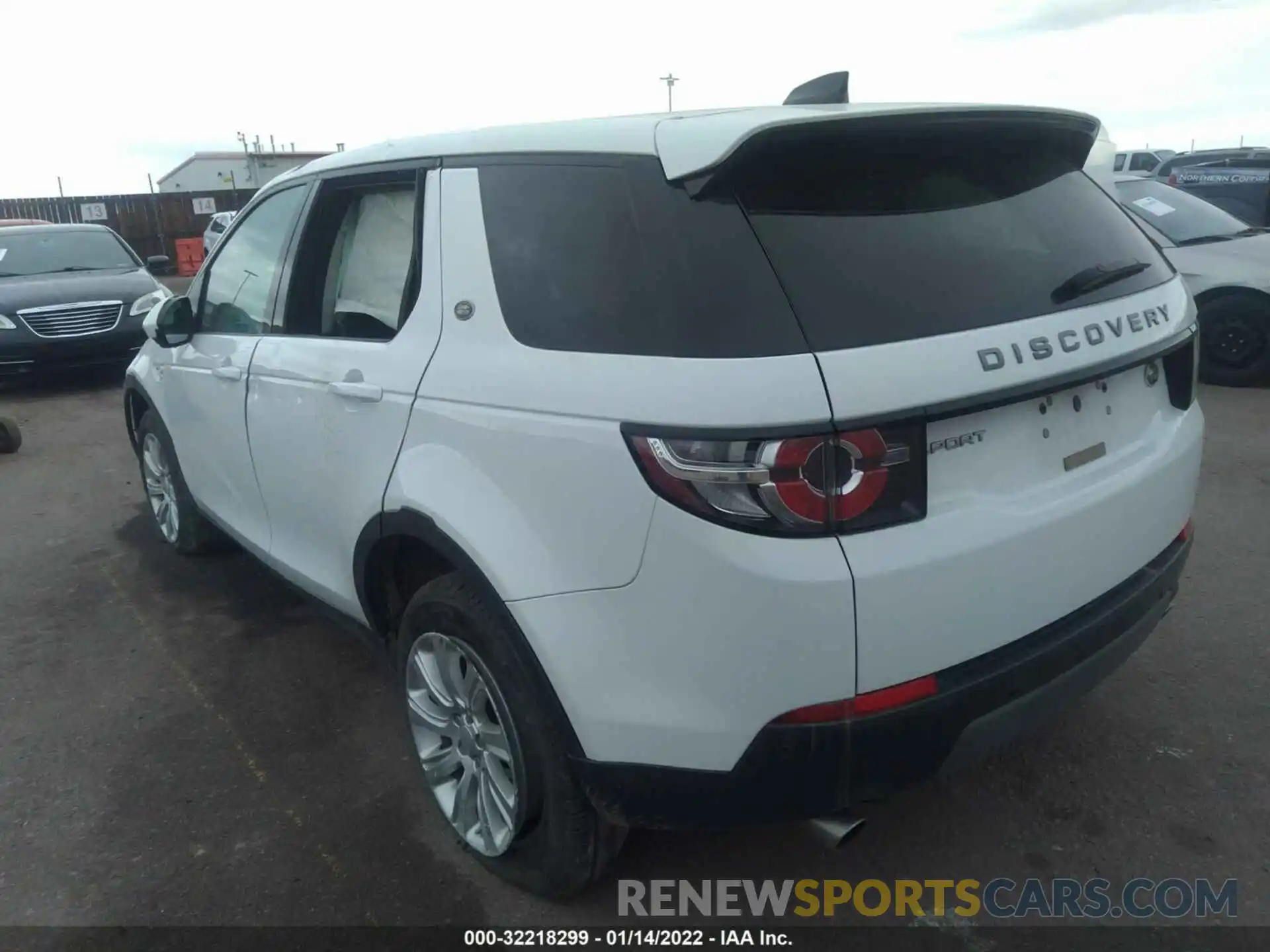 3 Фотография поврежденного автомобиля SALCP2FX8KH829694 LAND ROVER DISCOVERY SPORT 2019