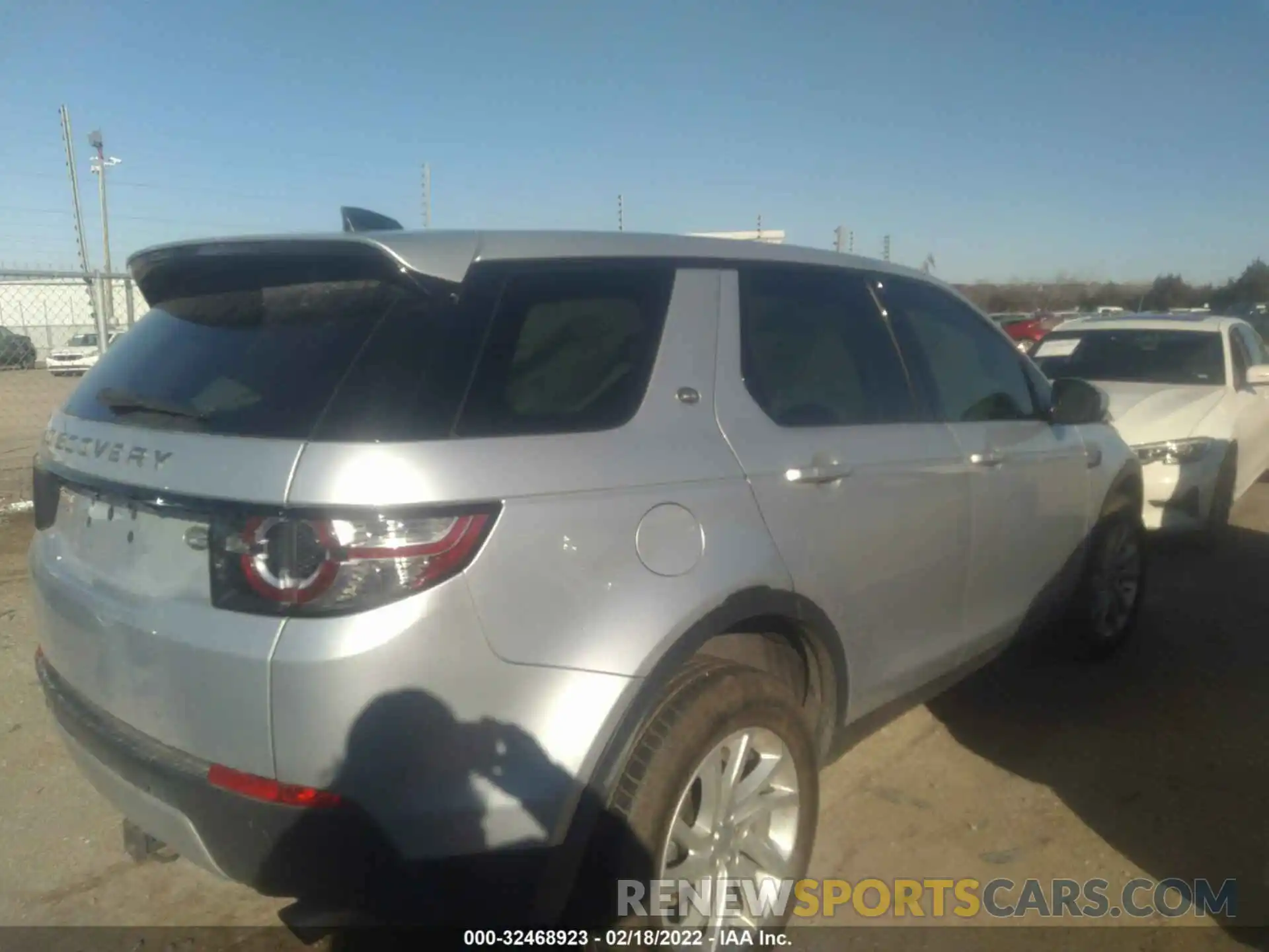 3 Photograph of a damaged car SALCR2FX1KH790442 LAND ROVER DISCOVERY SPORT 2019