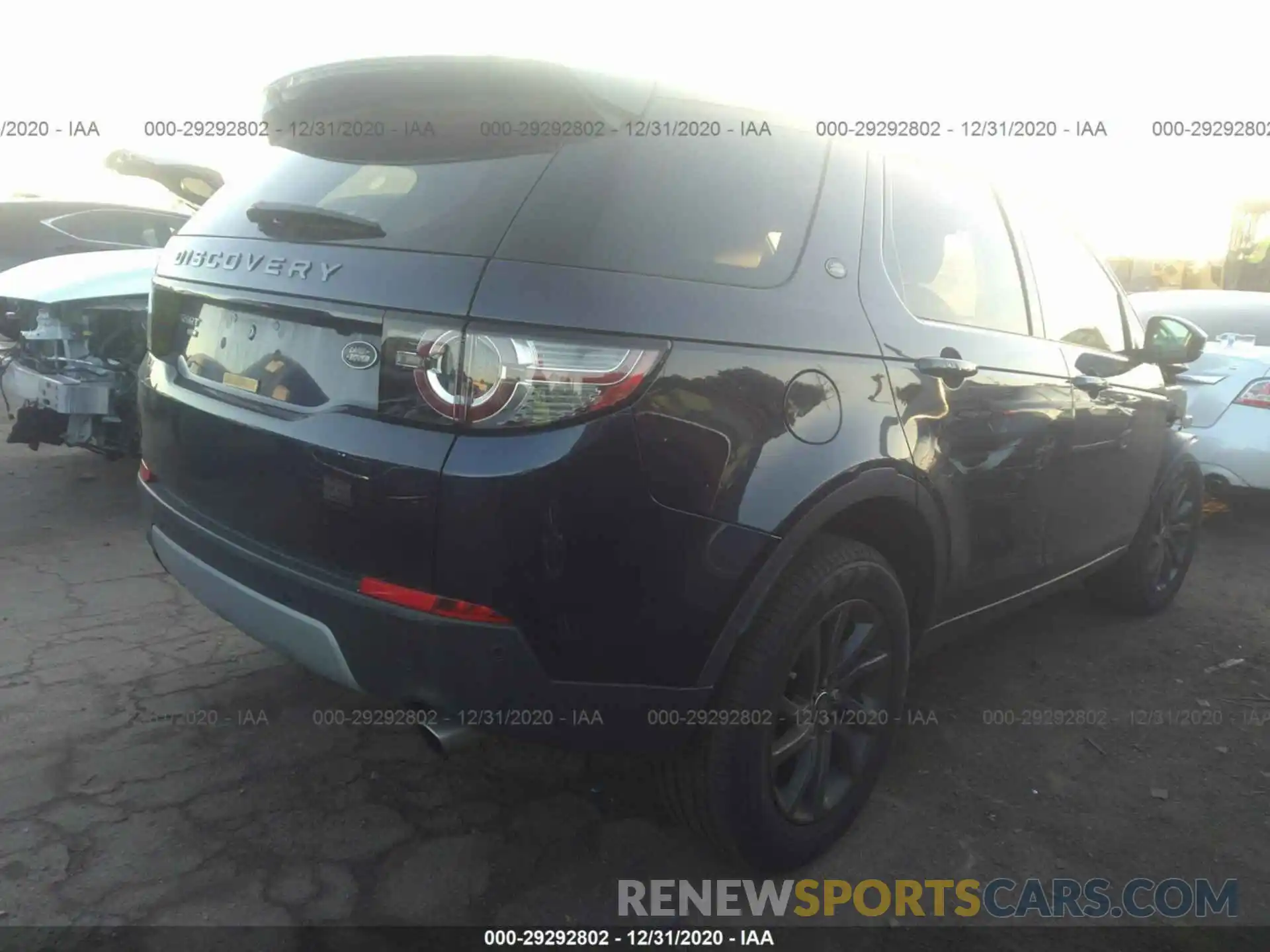 4 Photograph of a damaged car SALCR2FX1KH810561 LAND ROVER DISCOVERY SPORT 2019