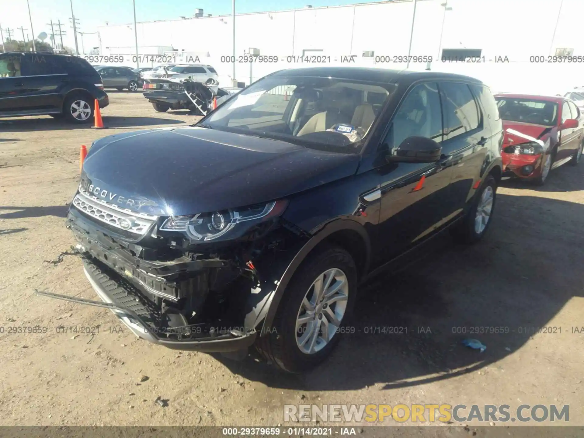 2 Фотография поврежденного автомобиля SALCR2FX2KH818894 LAND ROVER DISCOVERY SPORT 2019