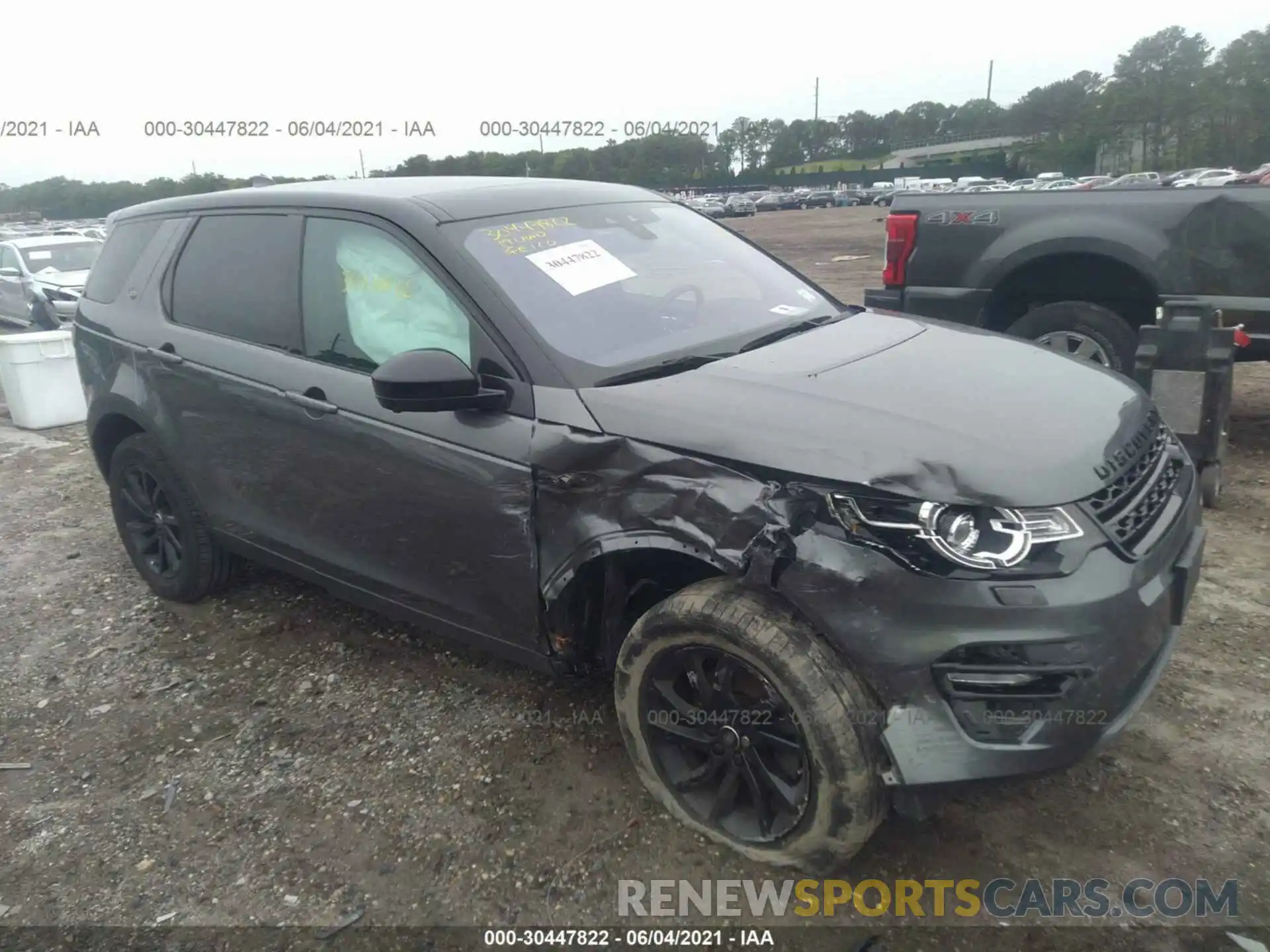 1 Photograph of a damaged car SALCR2FX3KH806348 LAND ROVER DISCOVERY SPORT 2019