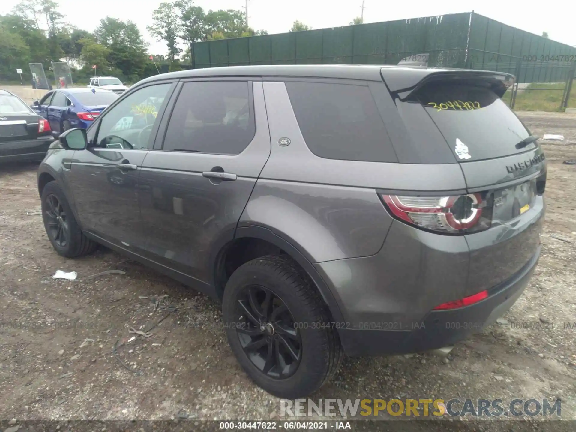 3 Фотография поврежденного автомобиля SALCR2FX3KH806348 LAND ROVER DISCOVERY SPORT 2019