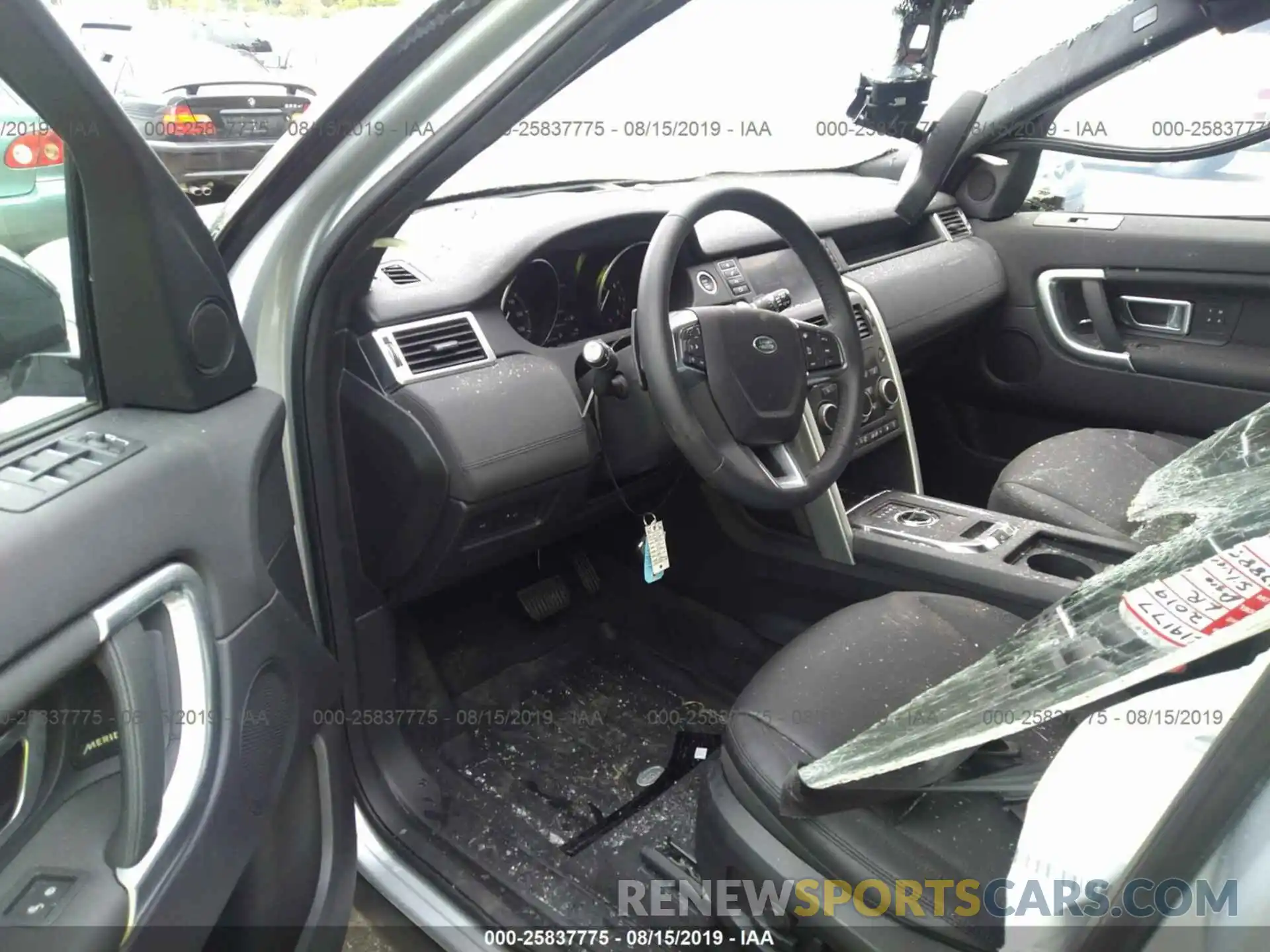 5 Photograph of a damaged car SALCR2FX4KH788538 LAND ROVER DISCOVERY SPORT 2019