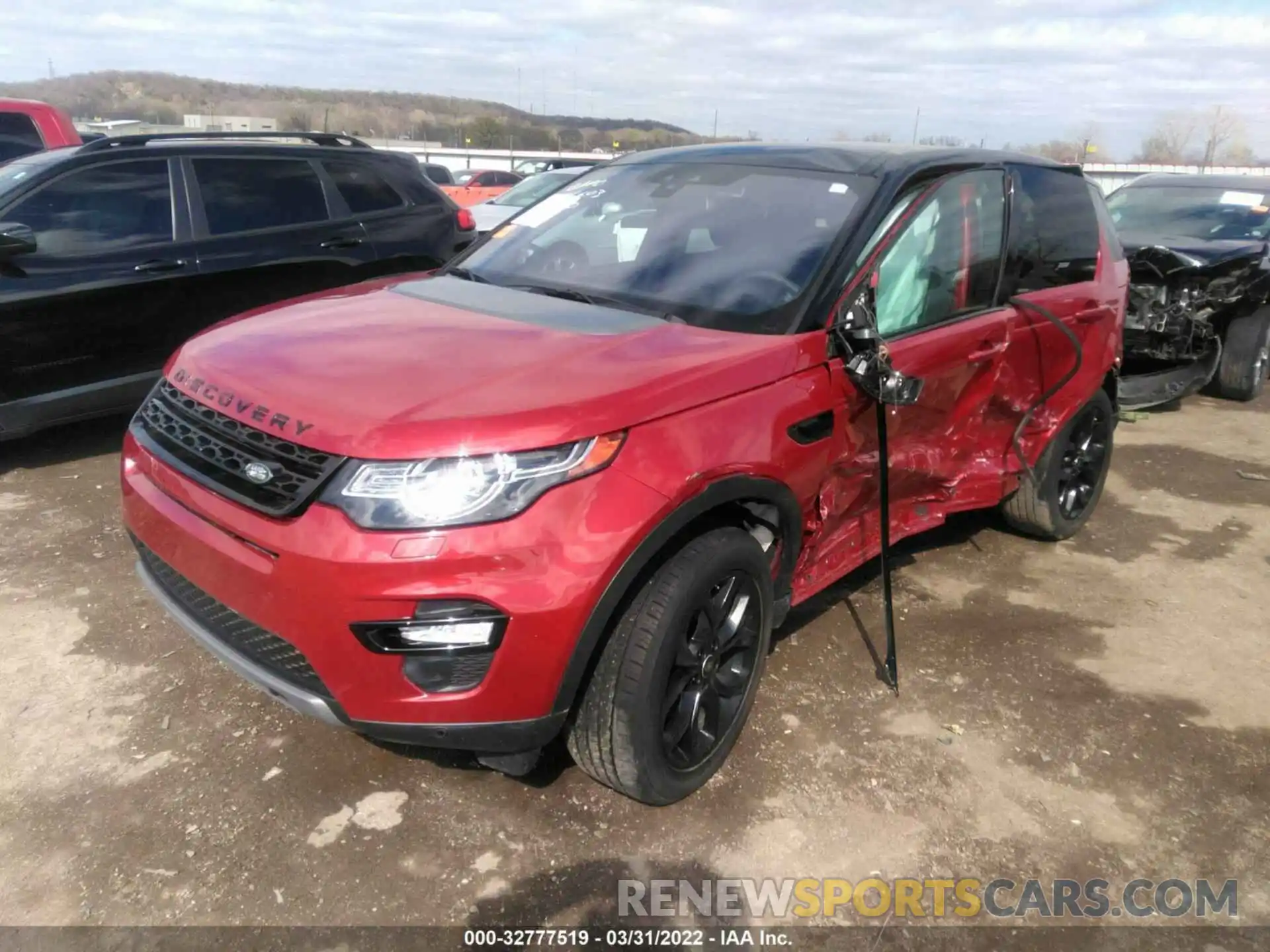 2 Фотография поврежденного автомобиля SALCR2FX4KH804771 LAND ROVER DISCOVERY SPORT 2019