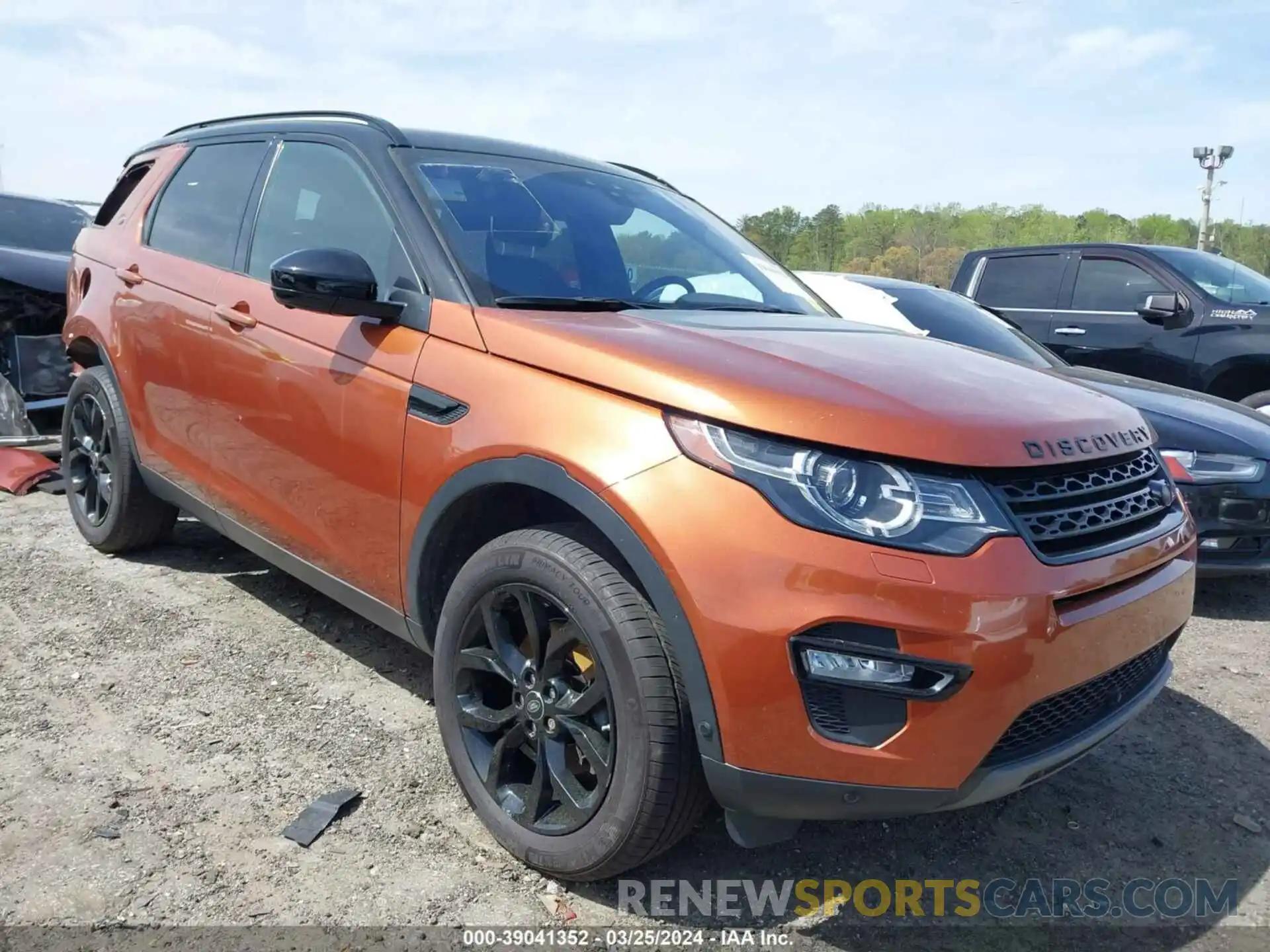 1 Photograph of a damaged car SALCR2FX5KH783168 LAND ROVER DISCOVERY SPORT 2019