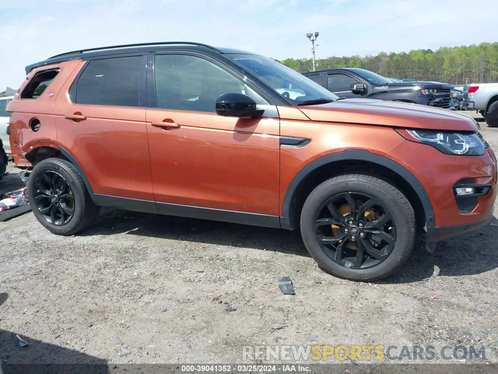 14 Photograph of a damaged car SALCR2FX5KH783168 LAND ROVER DISCOVERY SPORT 2019