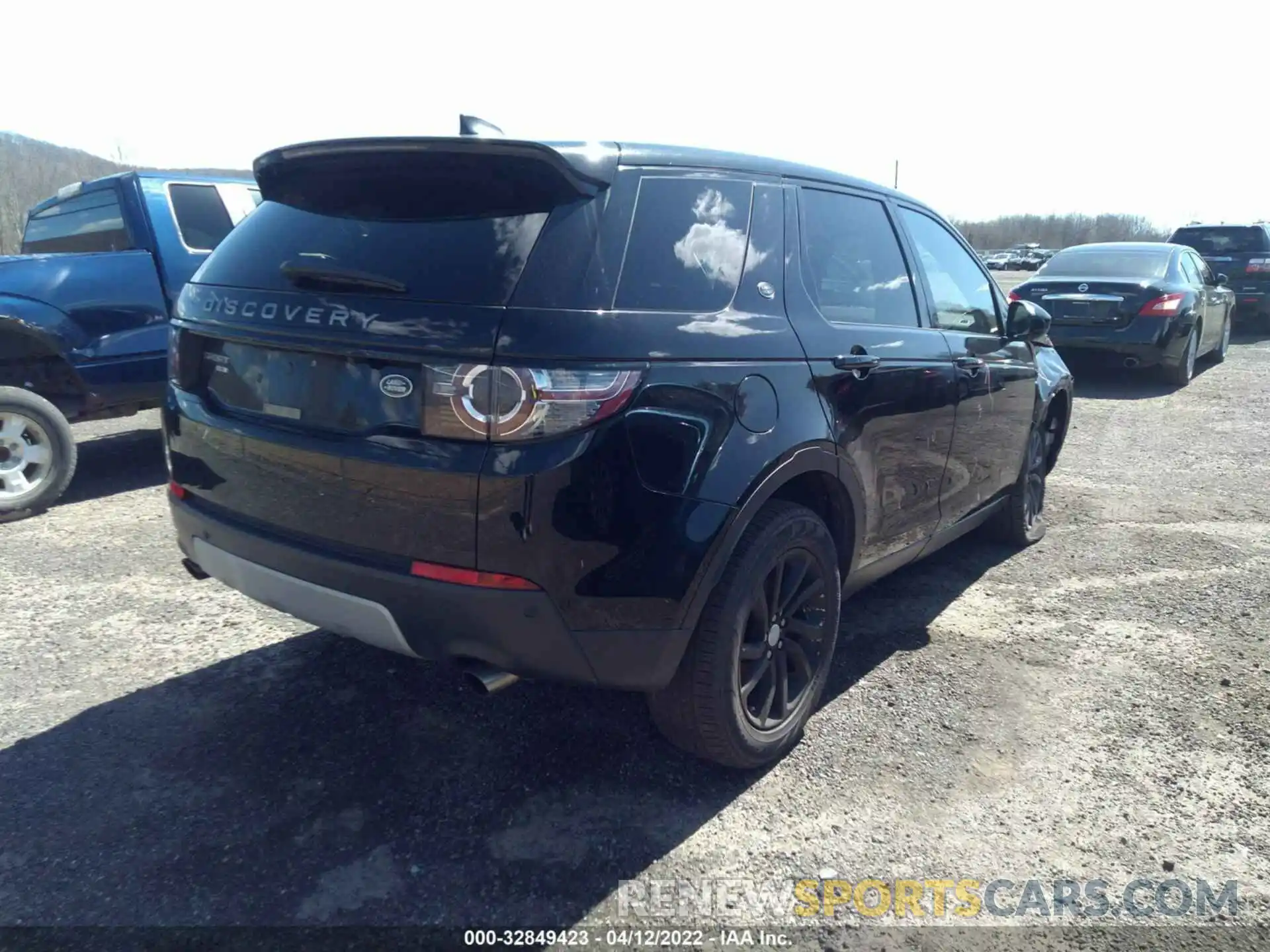 4 Photograph of a damaged car SALCR2FX5KH802480 LAND ROVER DISCOVERY SPORT 2019