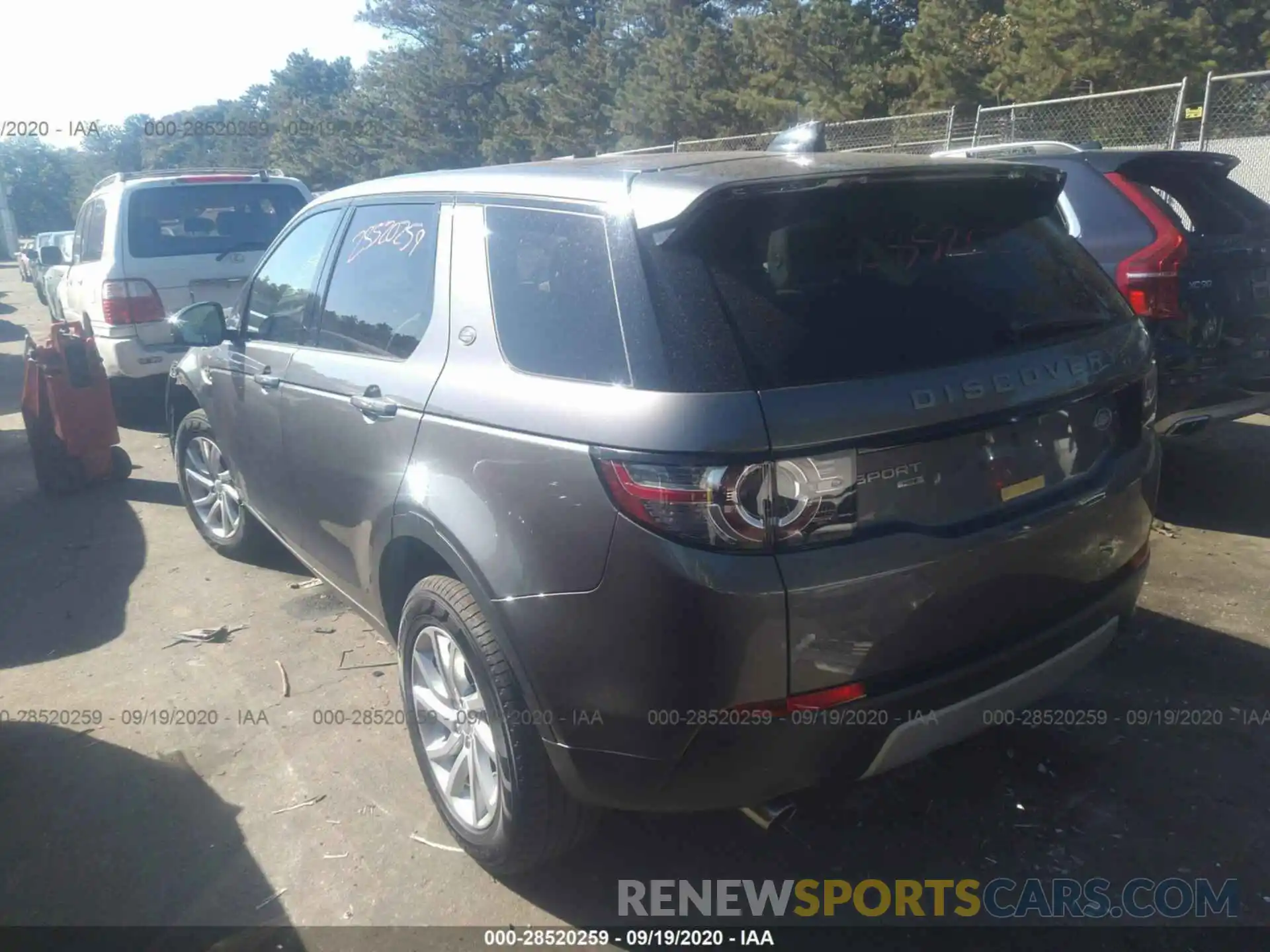 3 Photograph of a damaged car SALCR2FX6KH806831 LAND ROVER DISCOVERY SPORT 2019