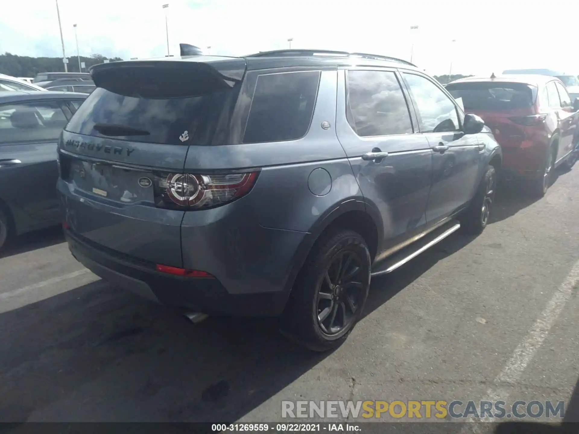 4 Фотография поврежденного автомобиля SALCR2FX7KH825369 LAND ROVER DISCOVERY SPORT 2019