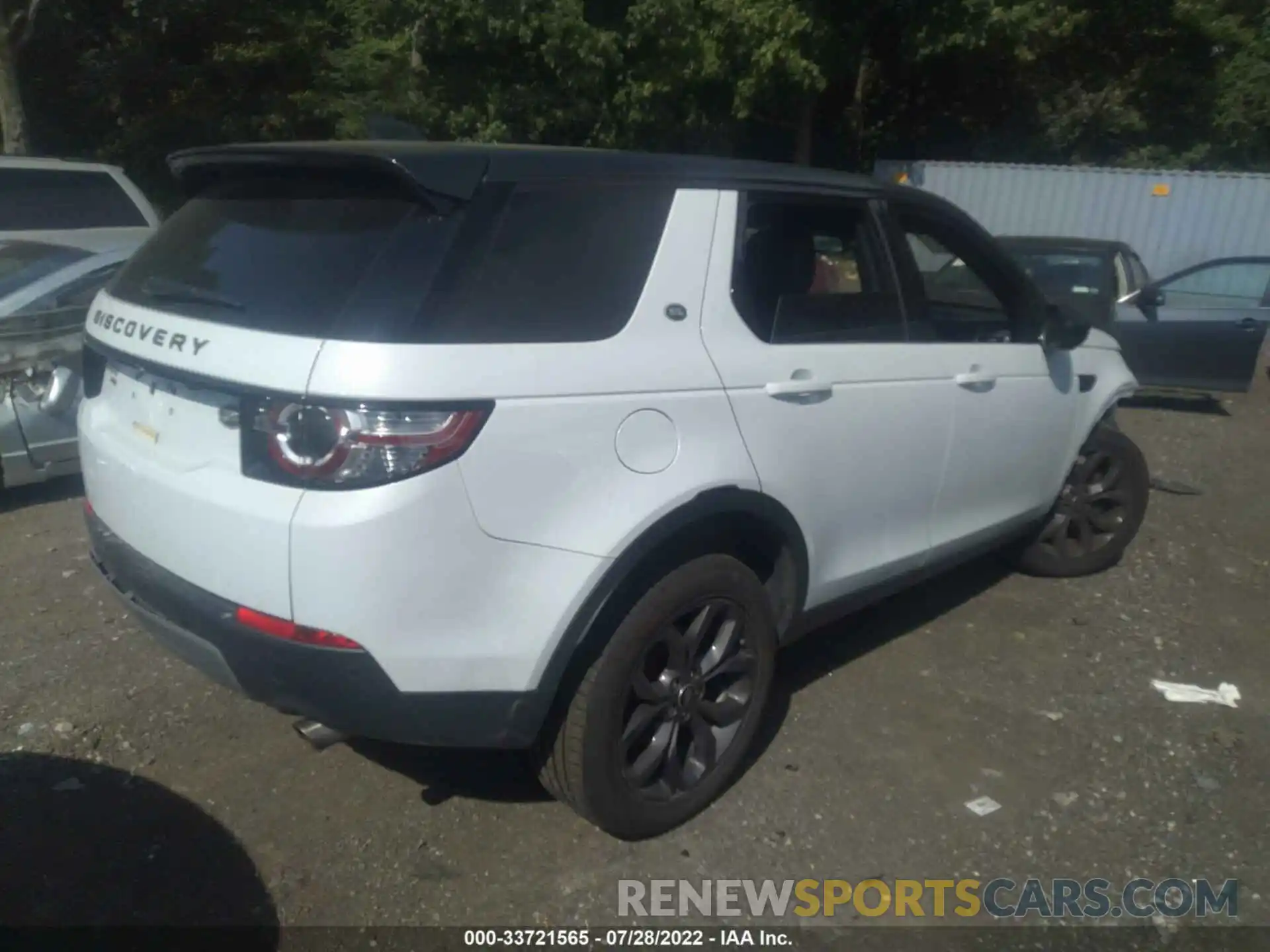 4 Photograph of a damaged car SALCR2FX8KH830077 LAND ROVER DISCOVERY SPORT 2019