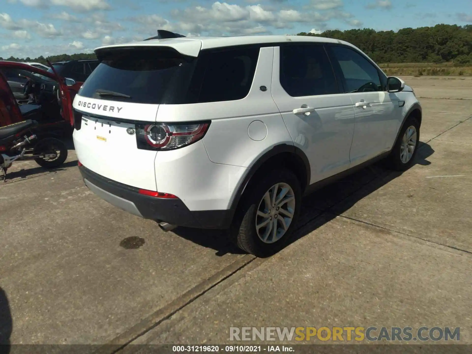 4 Photograph of a damaged car SALCR2FX9KH791015 LAND ROVER DISCOVERY SPORT 2019