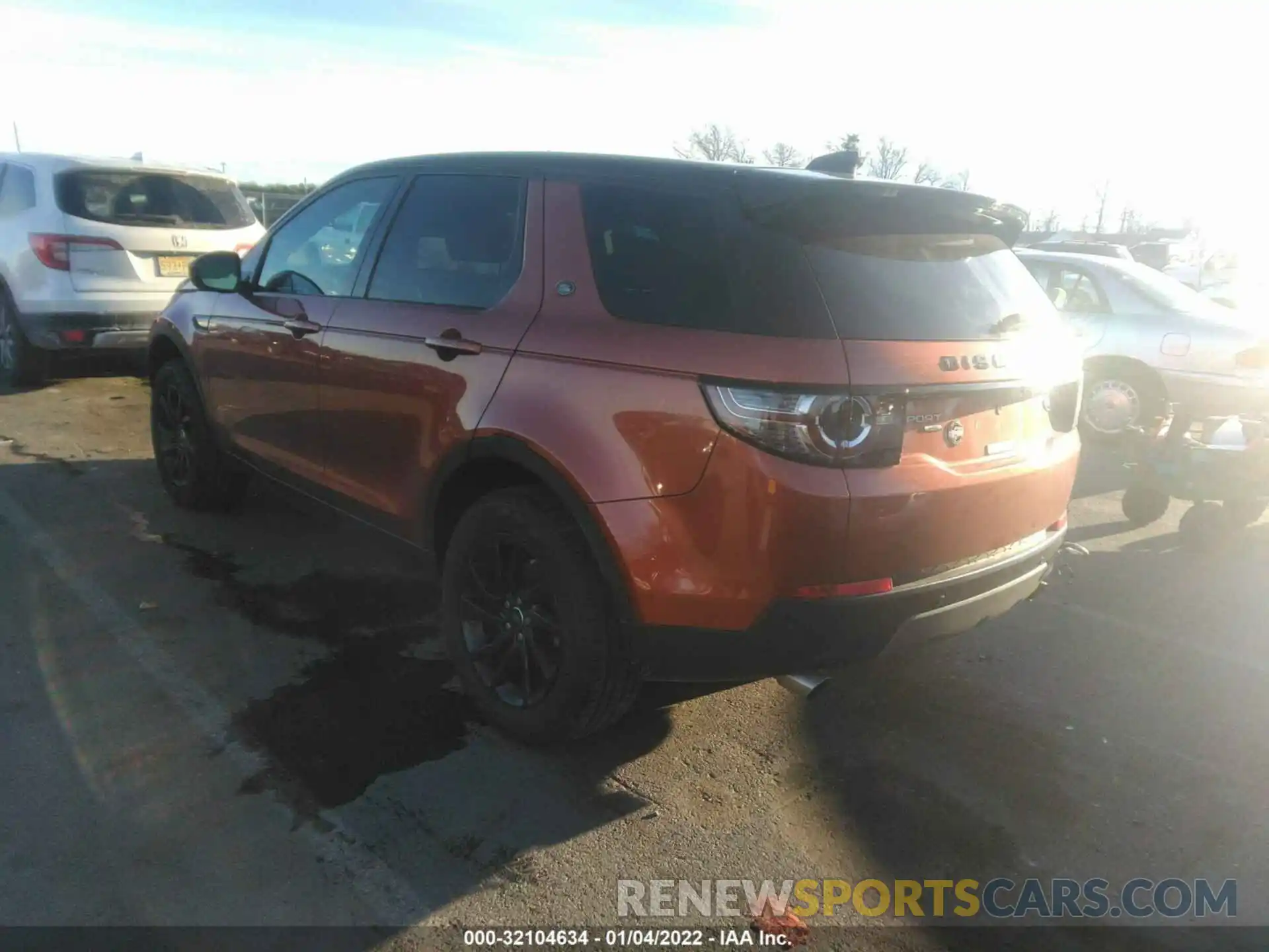 3 Photograph of a damaged car SALCR2FX9KH821386 LAND ROVER DISCOVERY SPORT 2019