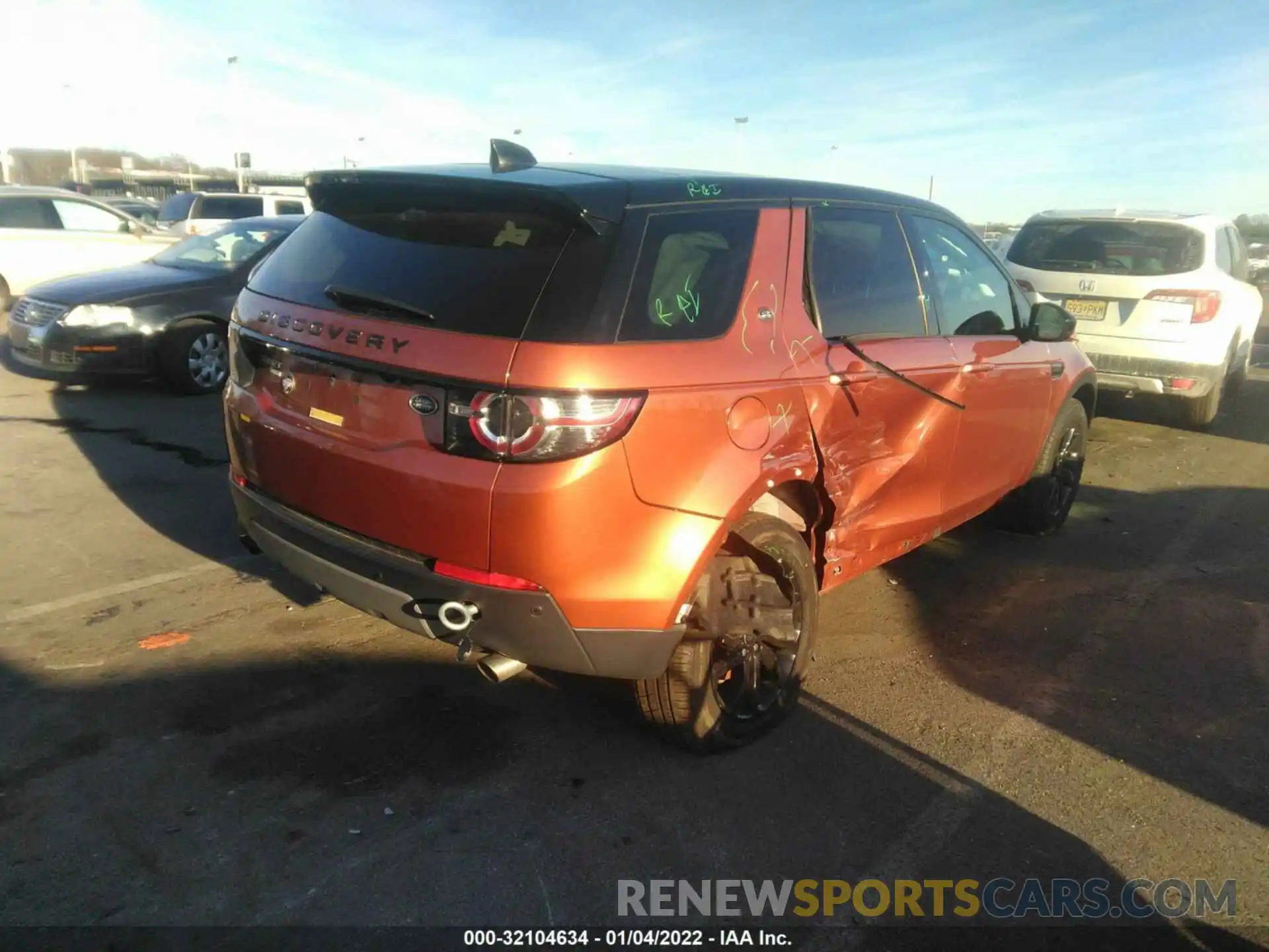 4 Photograph of a damaged car SALCR2FX9KH821386 LAND ROVER DISCOVERY SPORT 2019