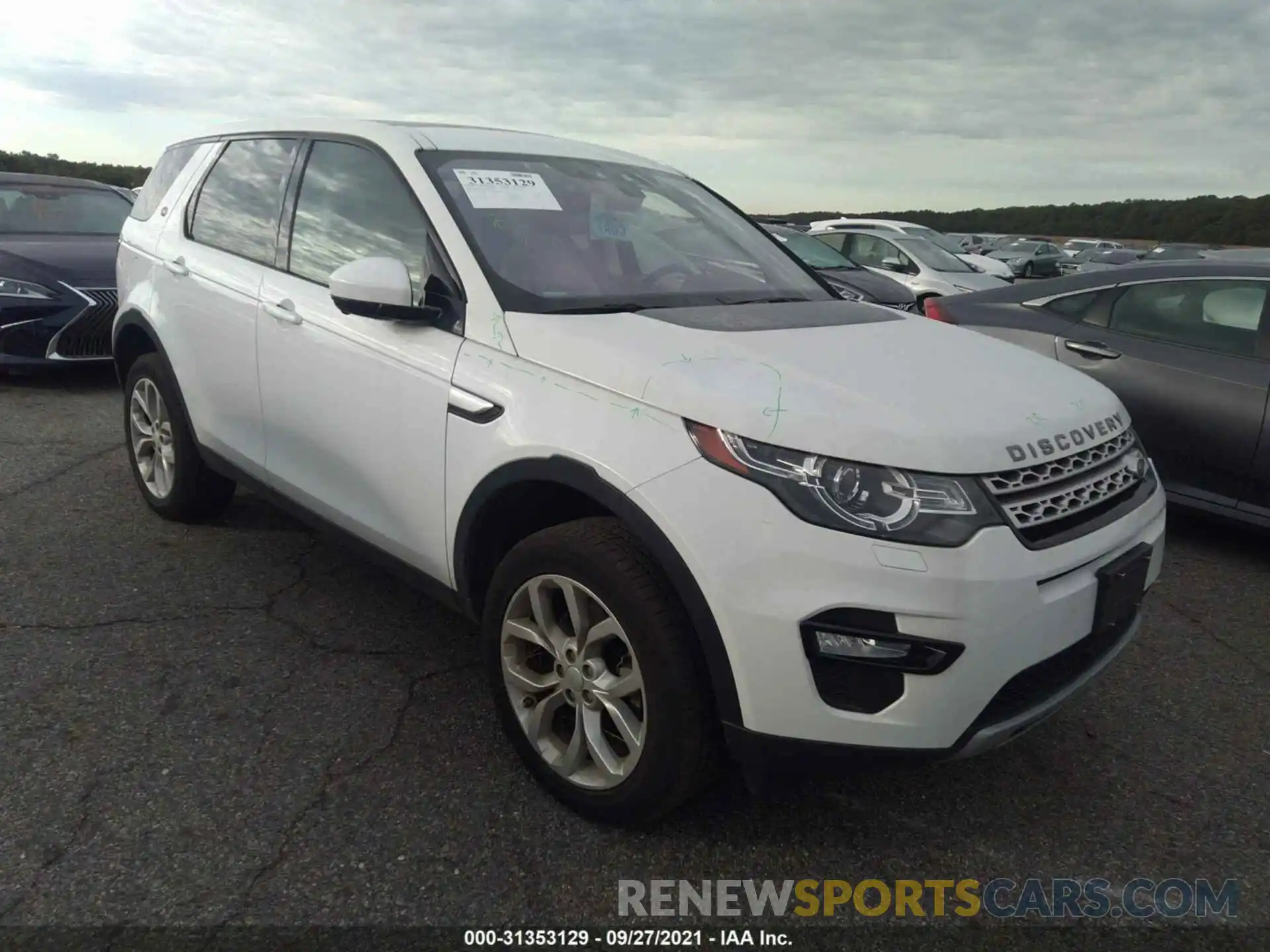 1 Photograph of a damaged car SALCR2FX9KH828970 LAND ROVER DISCOVERY SPORT 2019