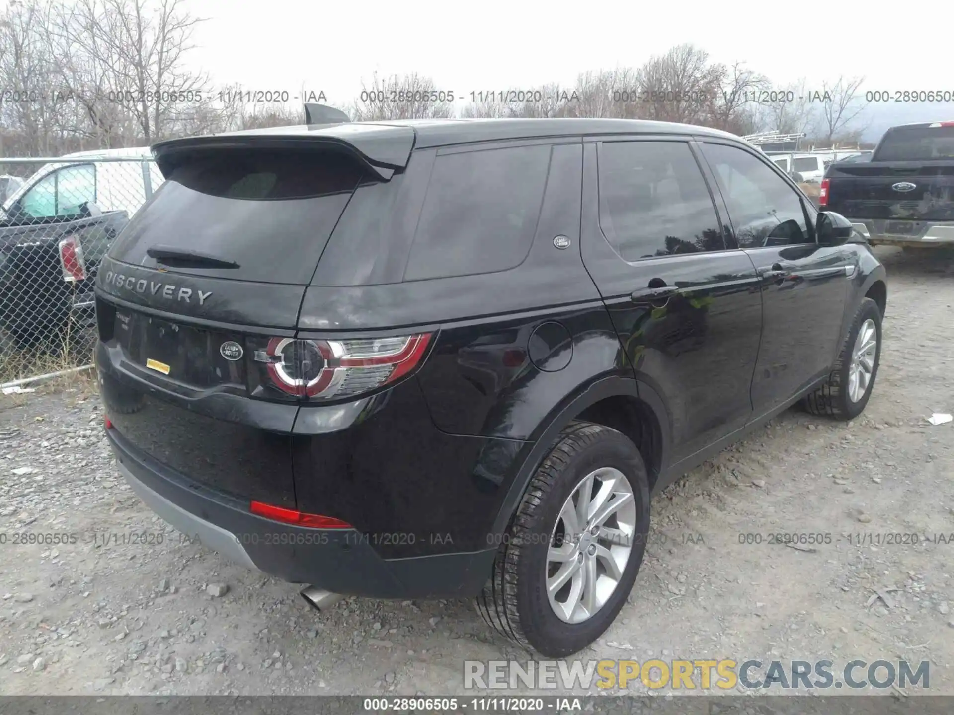 4 Photograph of a damaged car SALCR2FXXKH817668 LAND ROVER DISCOVERY SPORT 2019