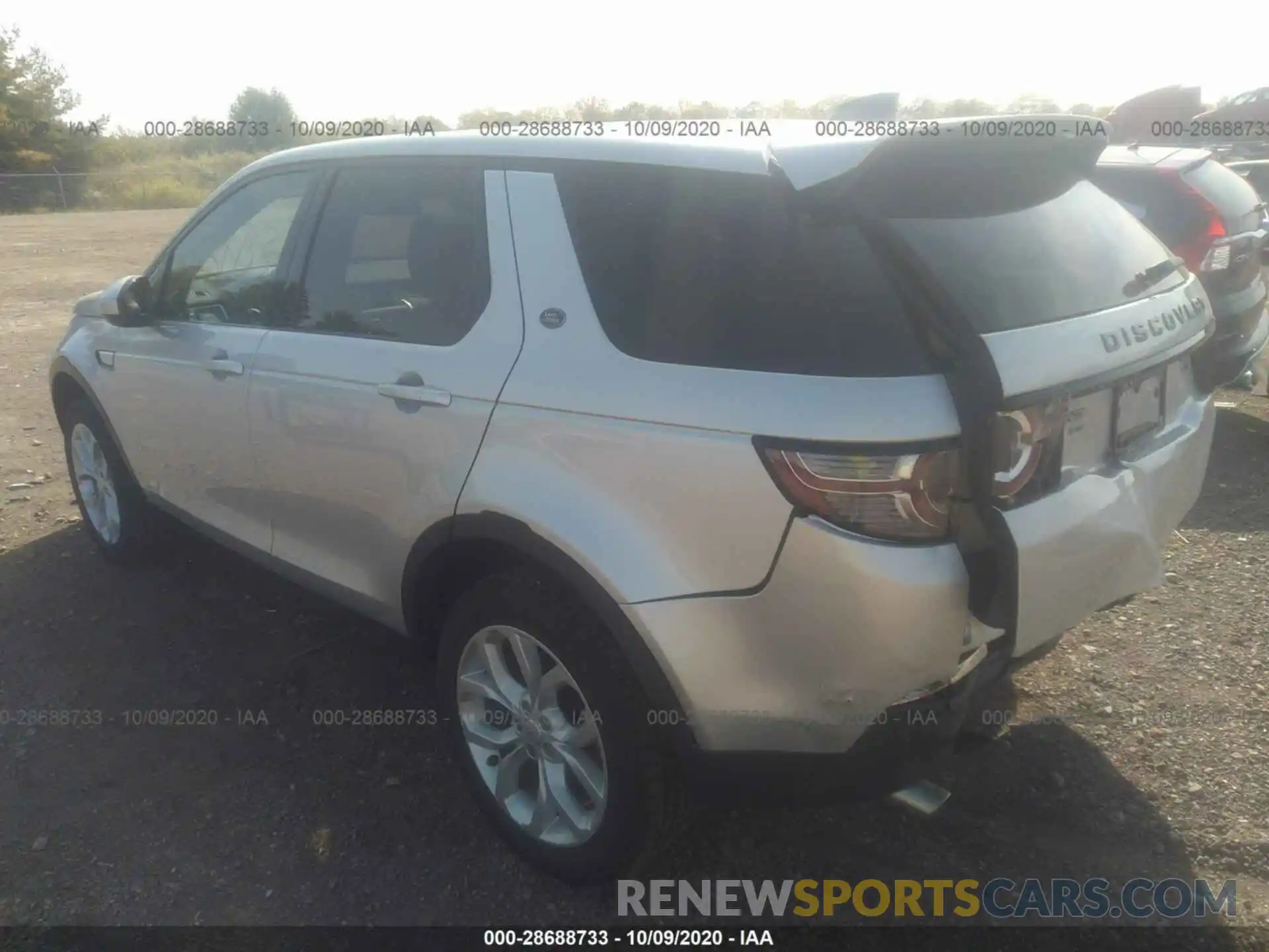 3 Photograph of a damaged car SALCR2FXXKH818903 LAND ROVER DISCOVERY SPORT 2019
