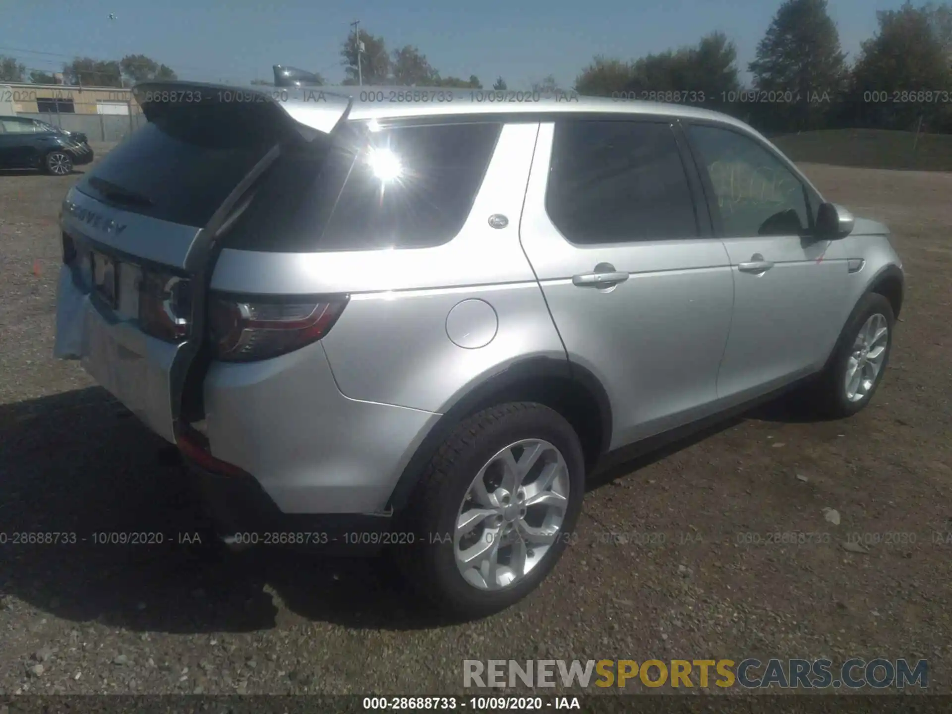 4 Photograph of a damaged car SALCR2FXXKH818903 LAND ROVER DISCOVERY SPORT 2019