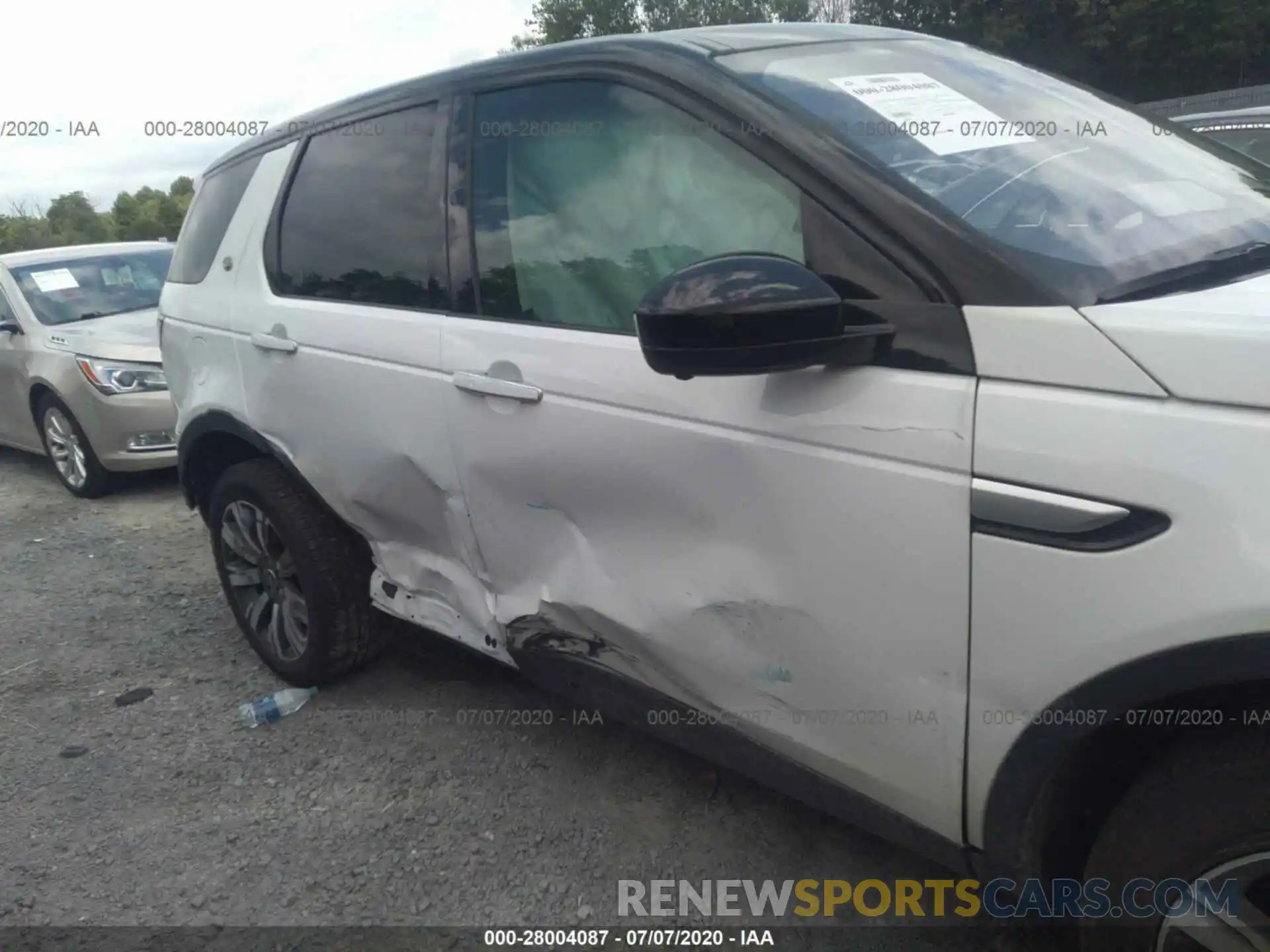 6 Photograph of a damaged car SALCT2FX3KH811339 LAND ROVER DISCOVERY SPORT 2019