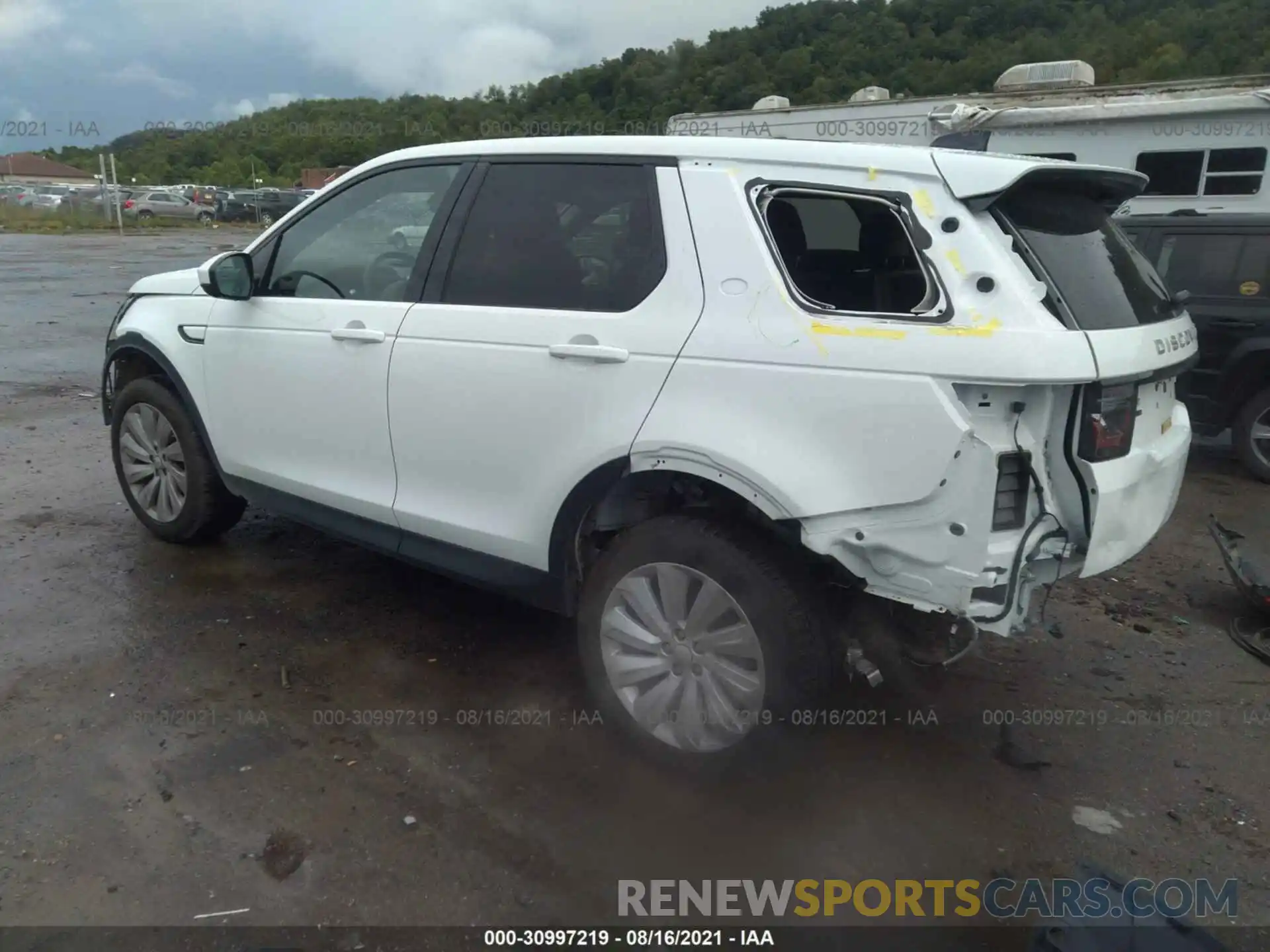 3 Photograph of a damaged car SALCJ2FX1LH833511 LAND ROVER DISCOVERY SPORT 2020