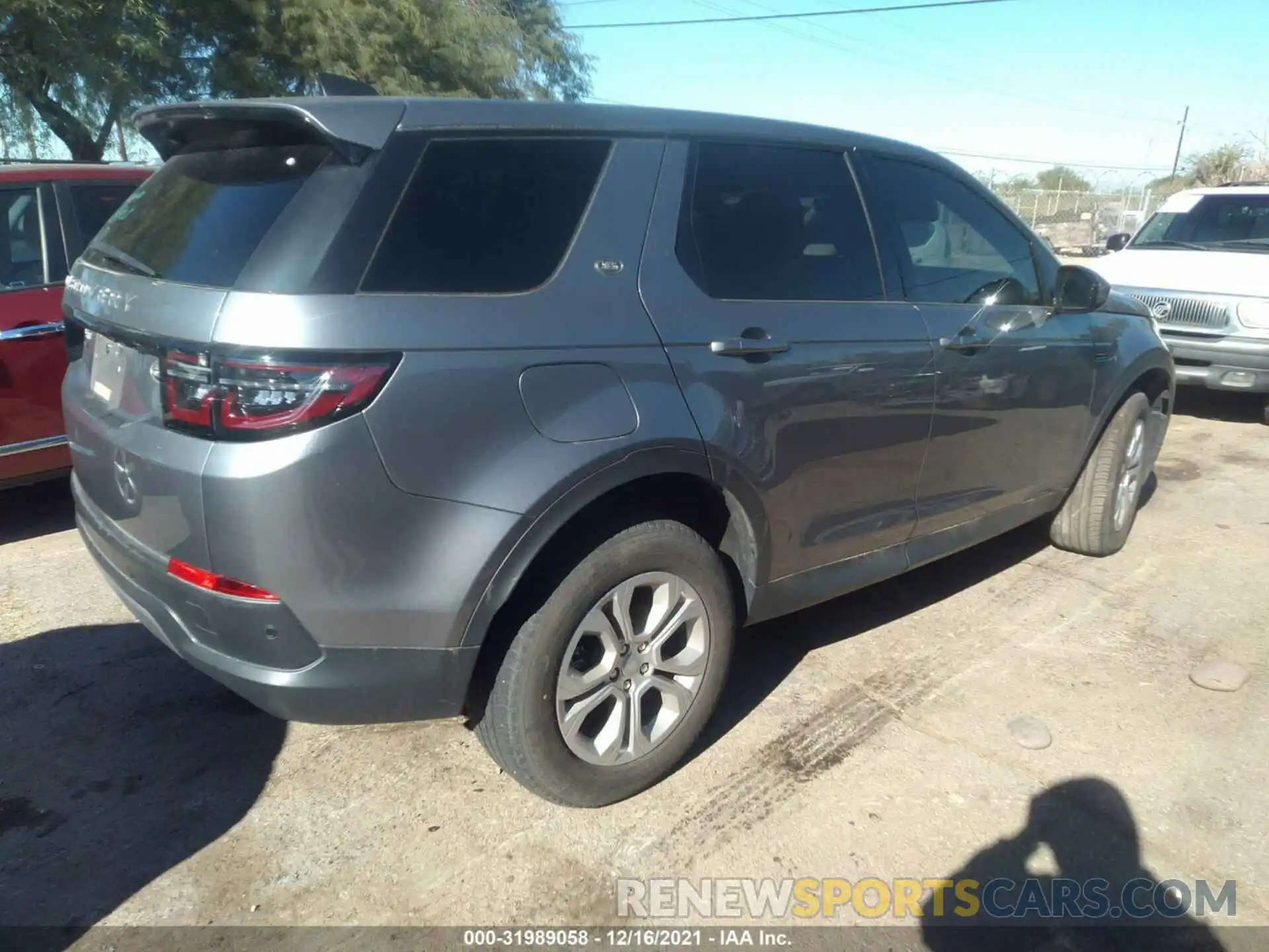 4 Photograph of a damaged car SALCJ2FX1LH850731 LAND ROVER DISCOVERY SPORT 2020