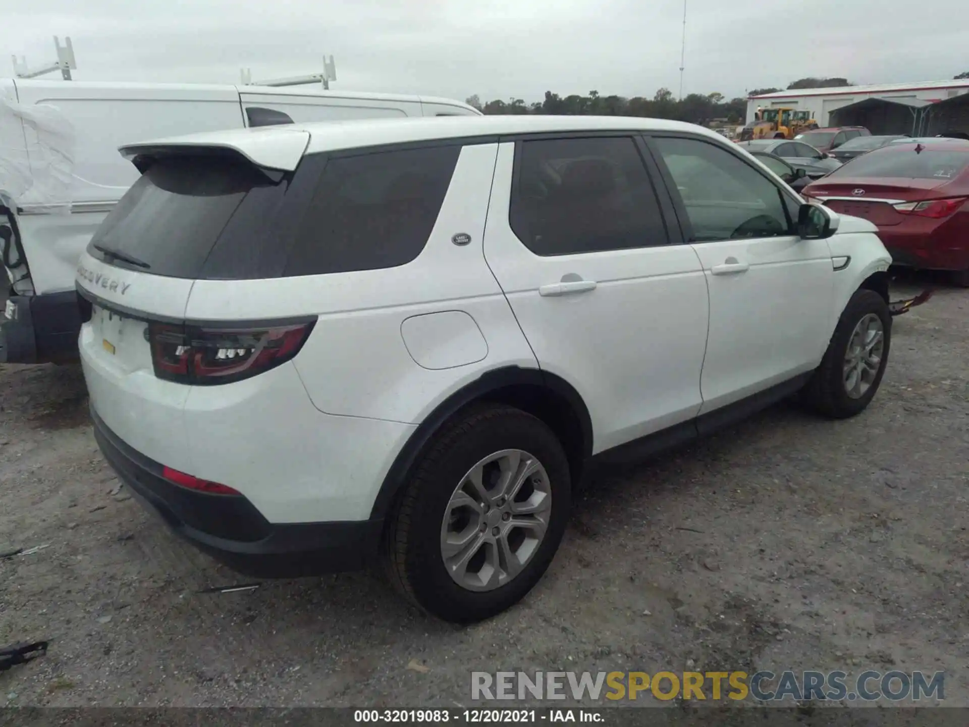 4 Photograph of a damaged car SALCJ2FX2LH846591 LAND ROVER DISCOVERY SPORT 2020