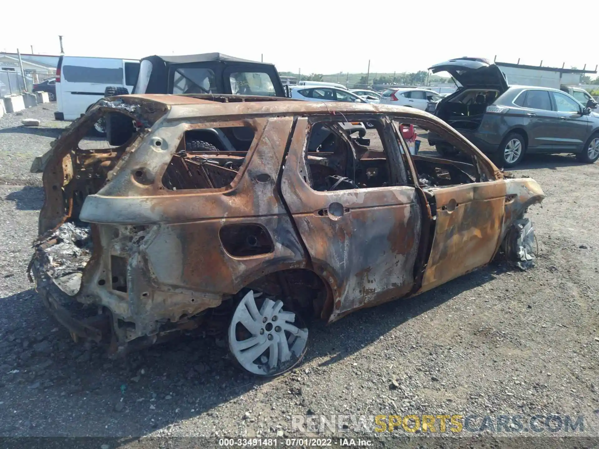 4 Photograph of a damaged car SALCJ2FX5LH880928 LAND ROVER DISCOVERY SPORT 2020