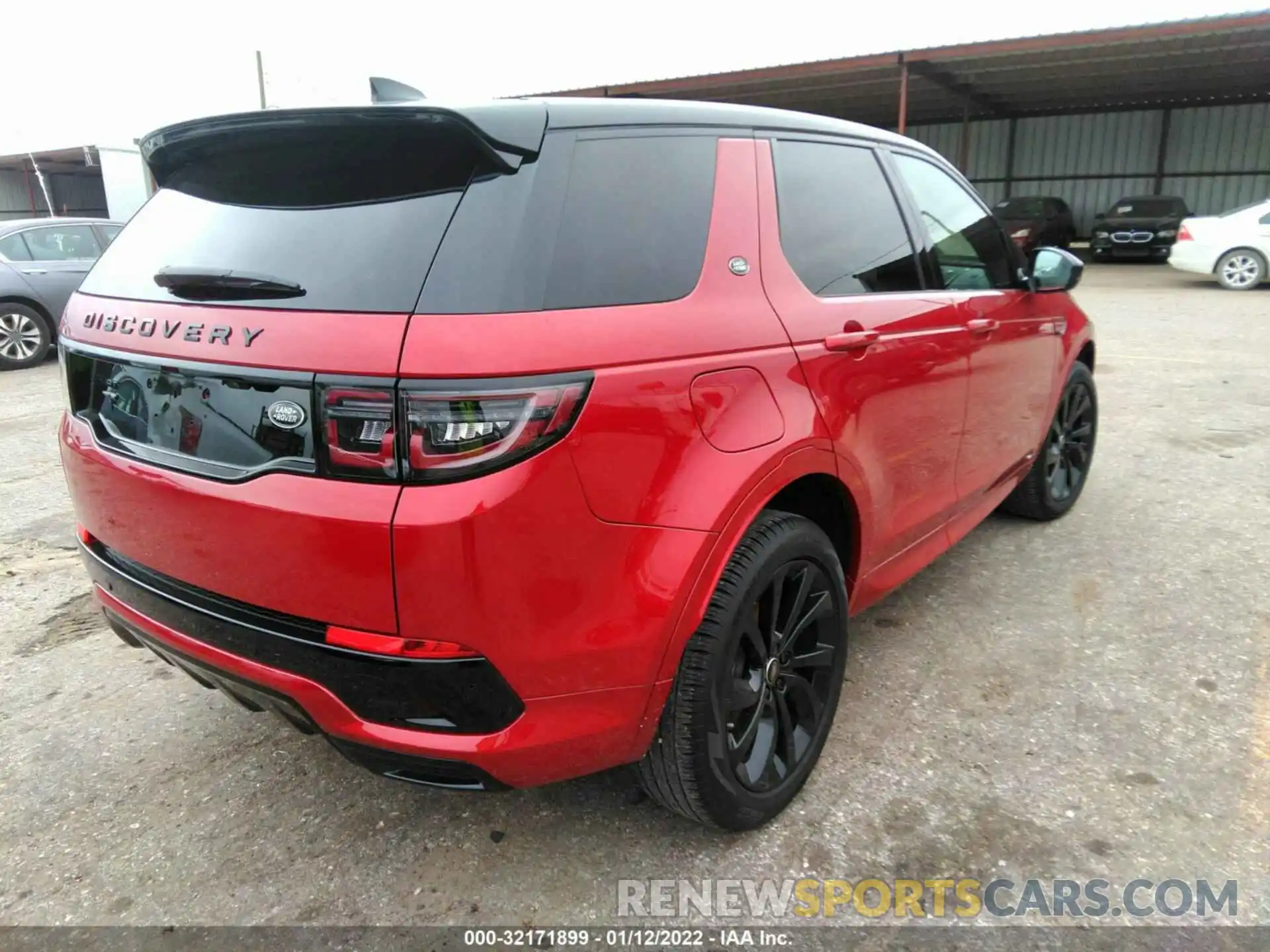 4 Photograph of a damaged car SALCL2FX5LH881393 LAND ROVER DISCOVERY SPORT 2020