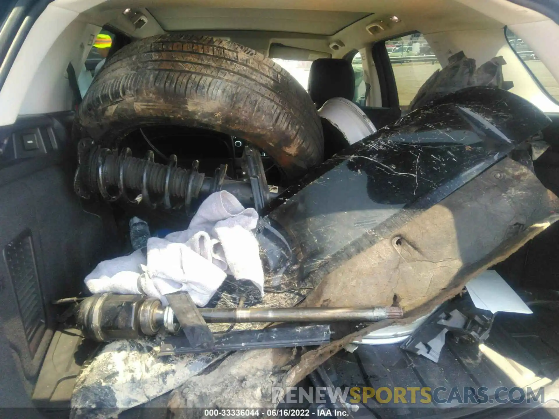 12 Photograph of a damaged car SALCP2FX2LH881503 LAND ROVER DISCOVERY SPORT 2020