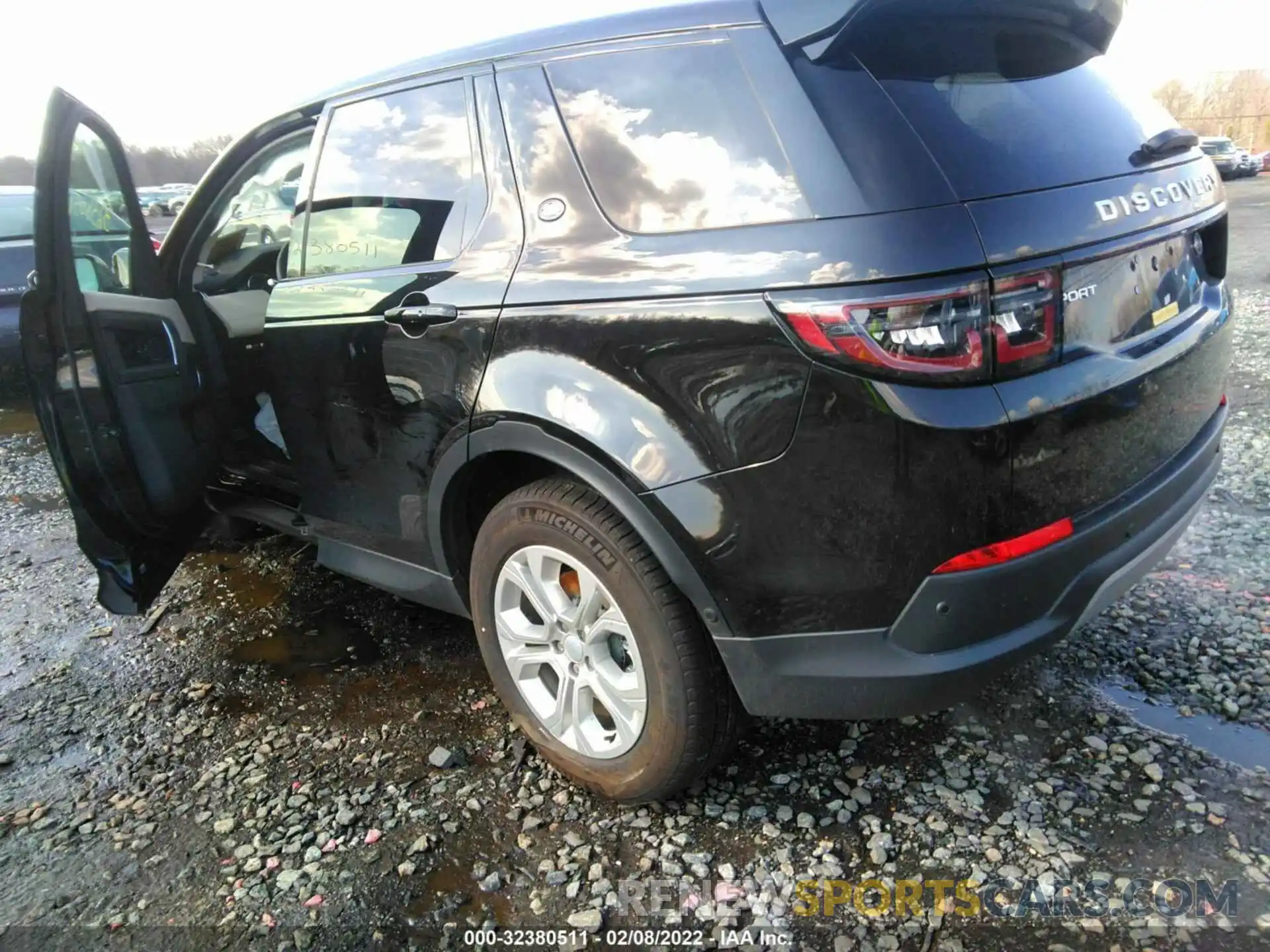 3 Photograph of a damaged car SALCJ2FX4MH897737 LAND ROVER DISCOVERY SPORT 2021