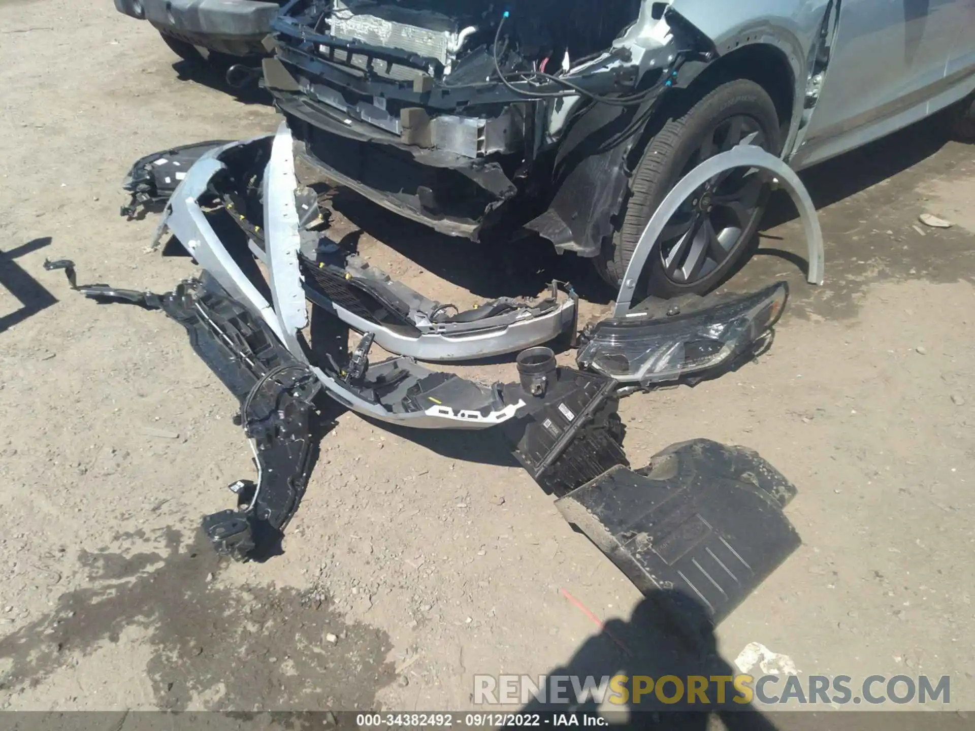 12 Photograph of a damaged car SALCL2FX9MH899302 LAND ROVER DISCOVERY SPORT 2021