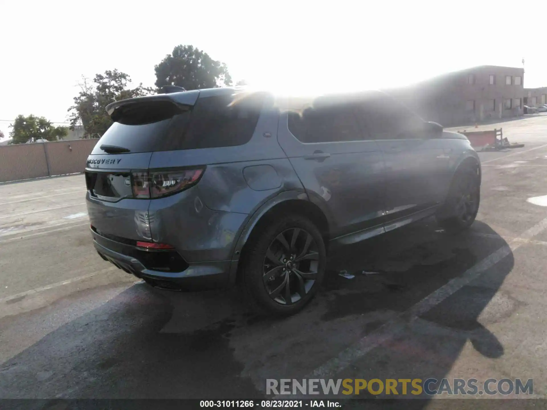 4 Photograph of a damaged car SALCL2FXXMH886624 LAND ROVER DISCOVERY SPORT 2021