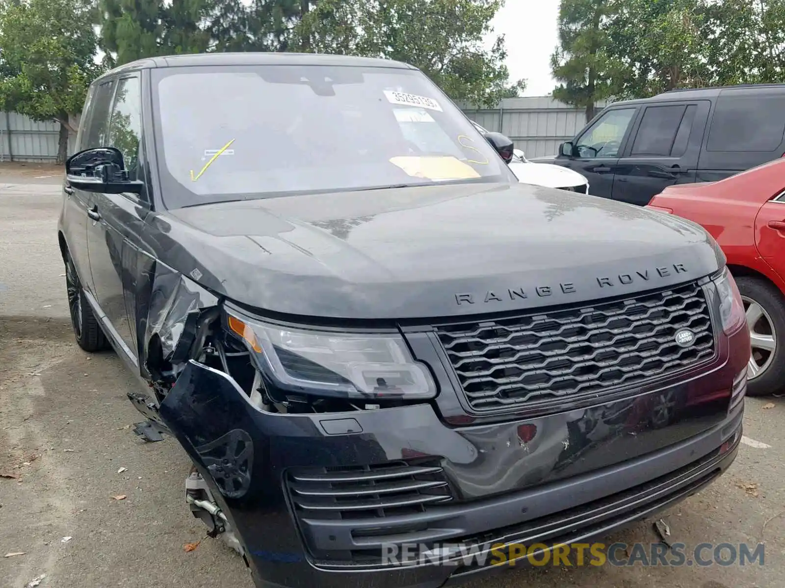 1 Photograph of a damaged car SALGS2RE6KA531258 LAND ROVER RANGE ROVE 2019