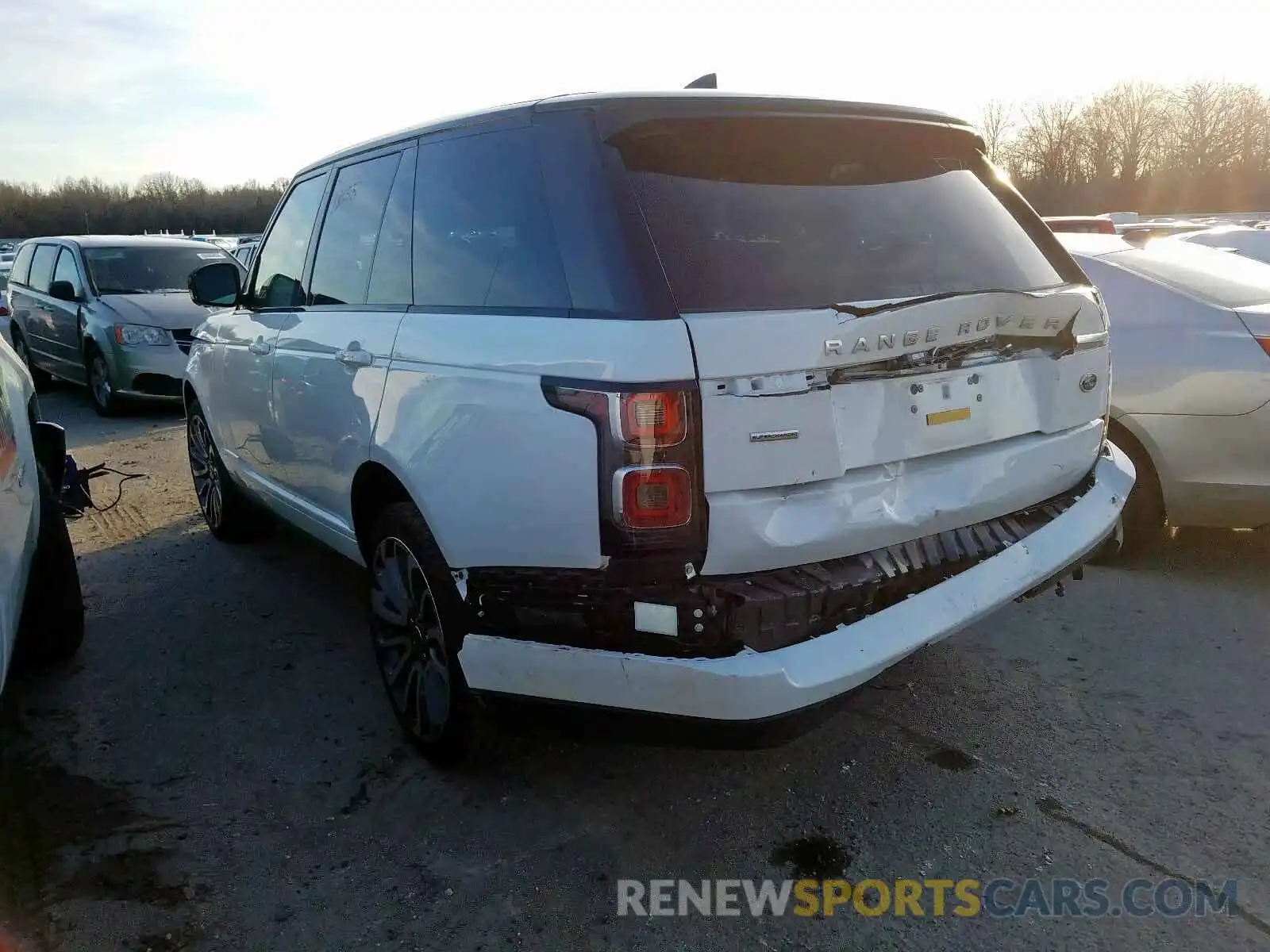 3 Photograph of a damaged car SALGS2RE8KA543573 LAND ROVER RANGE ROVE 2019