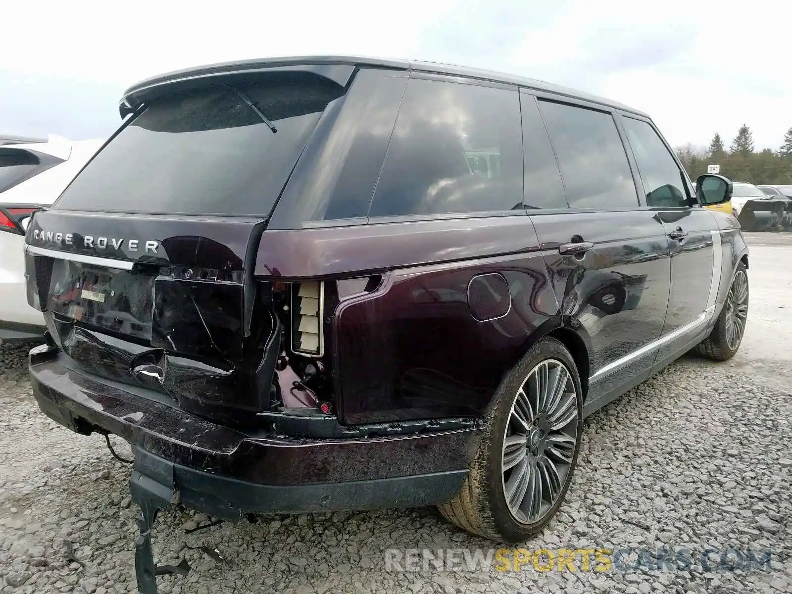 4 Photograph of a damaged car SALGS5RE8KA560231 LAND ROVER RANGE ROVE 2019