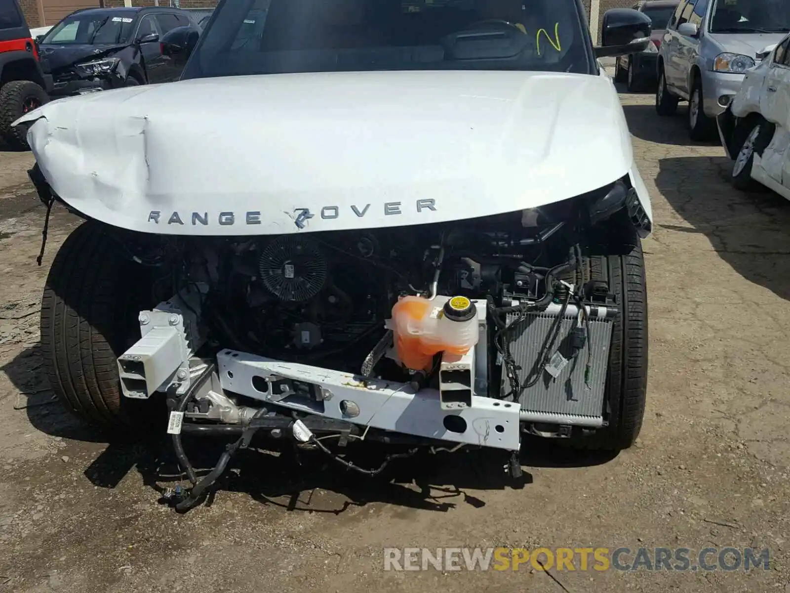 9 Photograph of a damaged car SALGV2RE1KA533443 LAND ROVER RANGE ROVE 2019