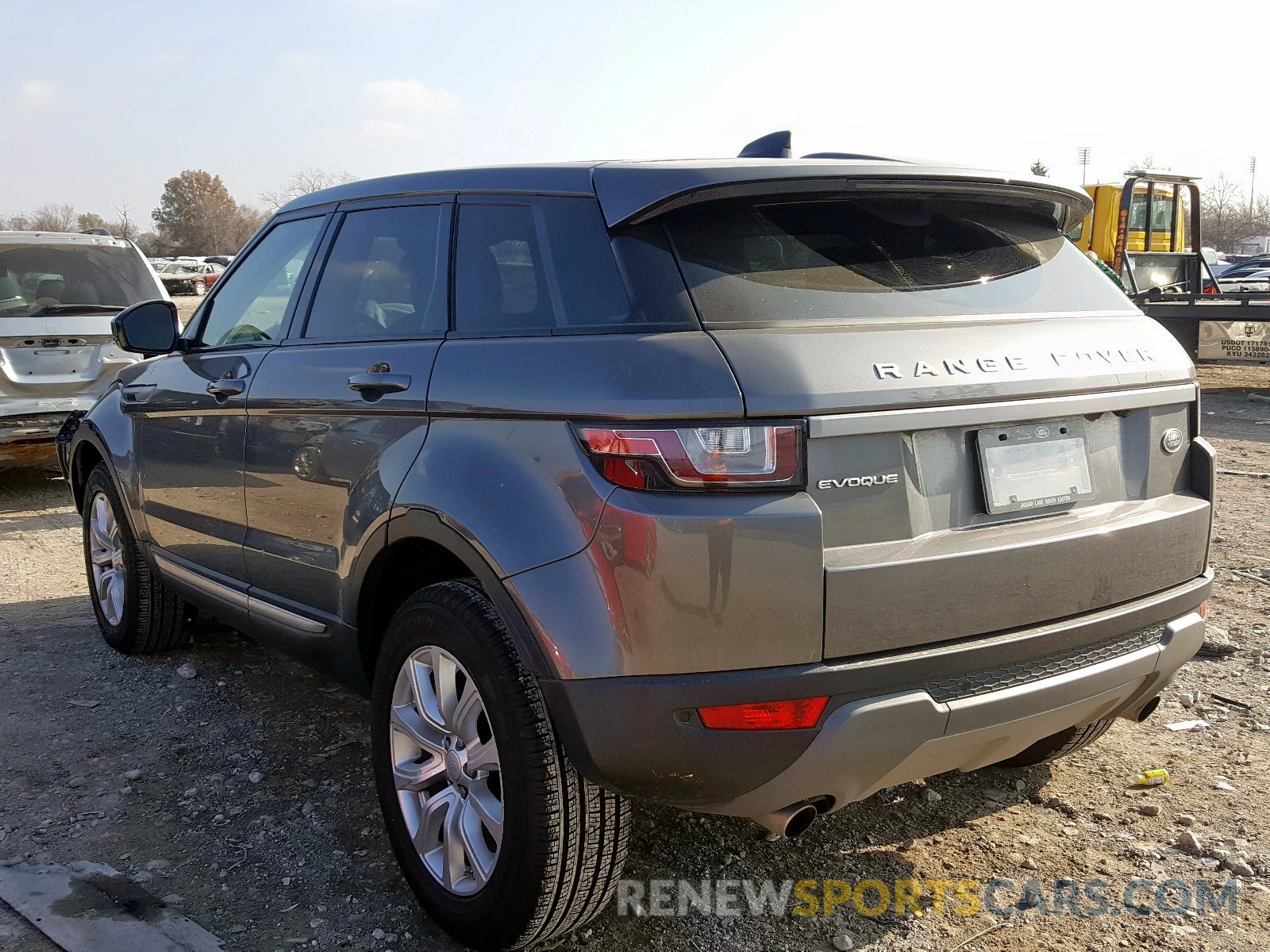 3 Фотография поврежденного автомобиля SALVP2RX0KH330831 LAND ROVER RANGE ROVE 2019