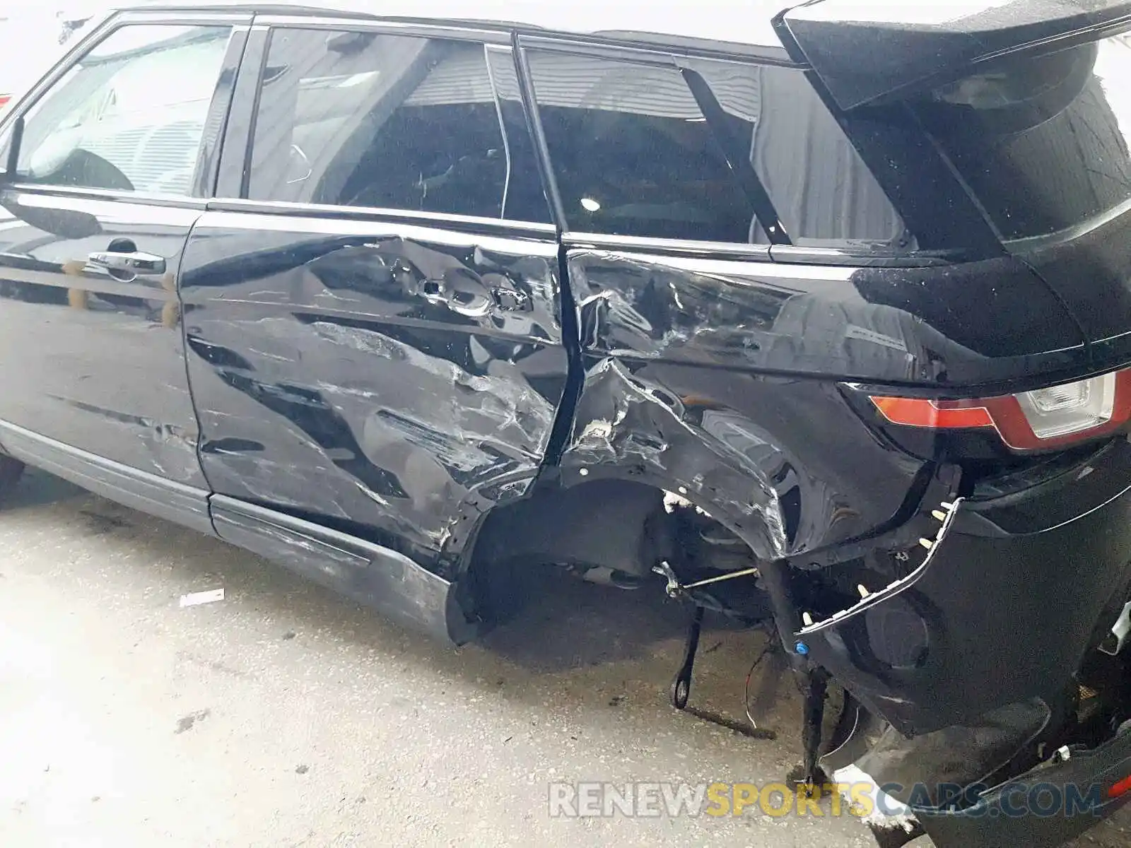 9 Photograph of a damaged car SALVP2RX0KH346026 LAND ROVER RANGE ROVE 2019