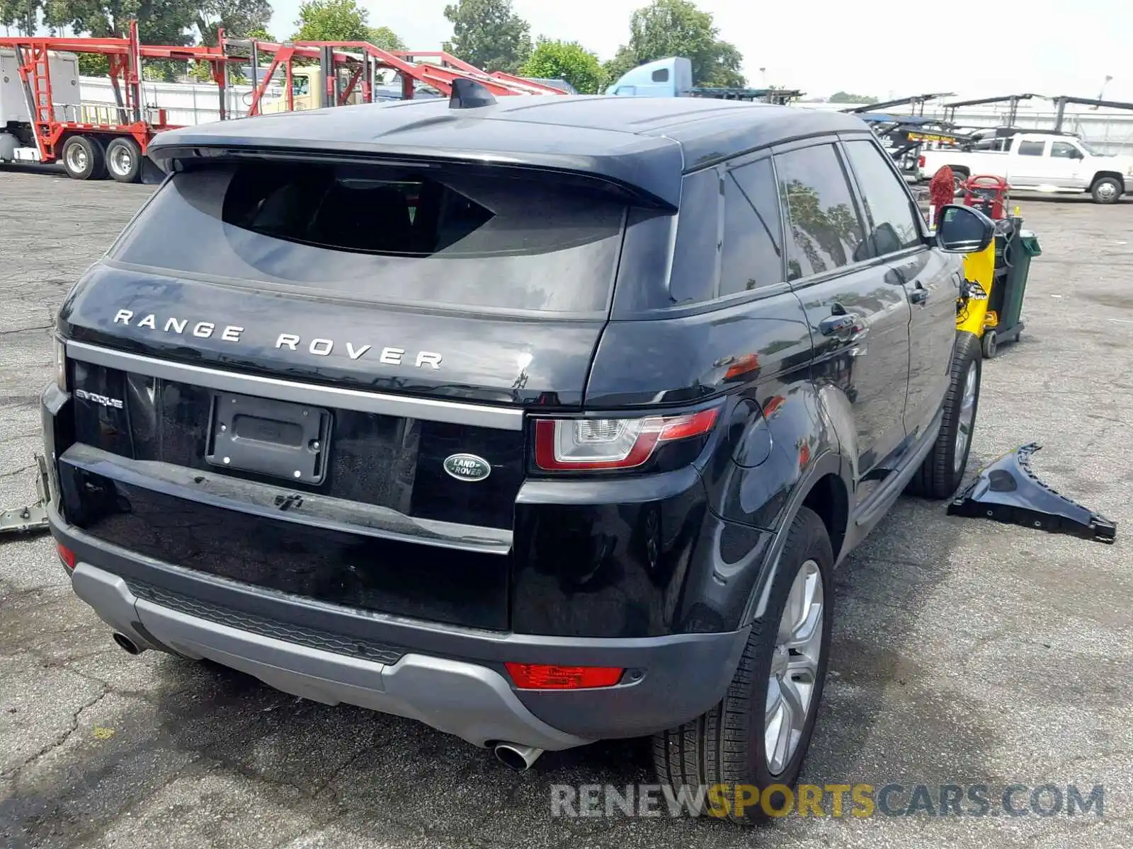 4 Фотография поврежденного автомобиля SALVP2RX6KH335970 LAND ROVER RANGE ROVE 2019