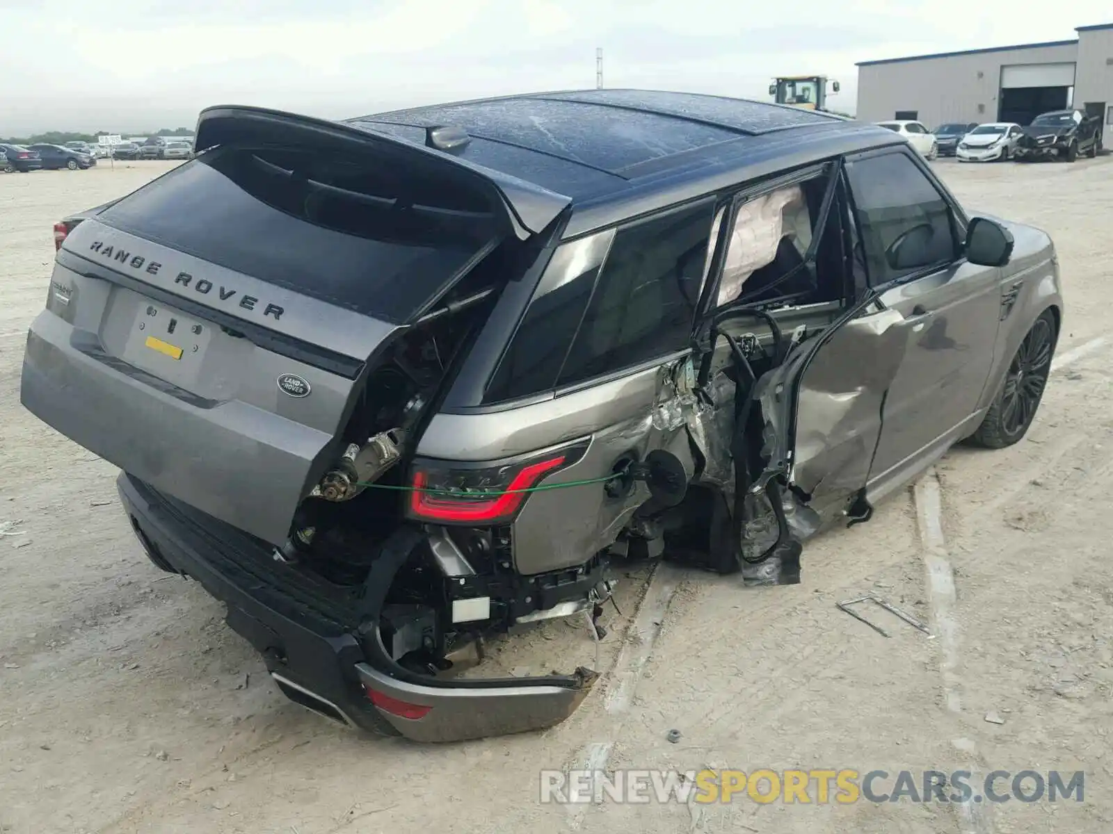 4 Photograph of a damaged car SALWR2RE1KA816666 LAND ROVER RANGE ROVE 2019