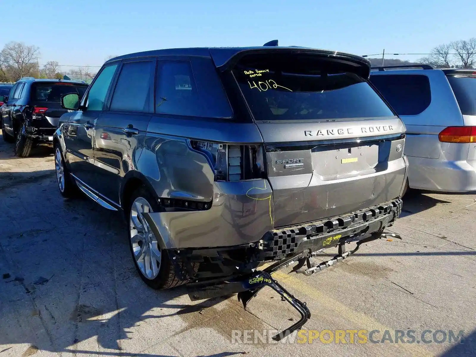 3 Фотография поврежденного автомобиля SALWR2RE5KA818257 LAND ROVER RANGE ROVE 2019